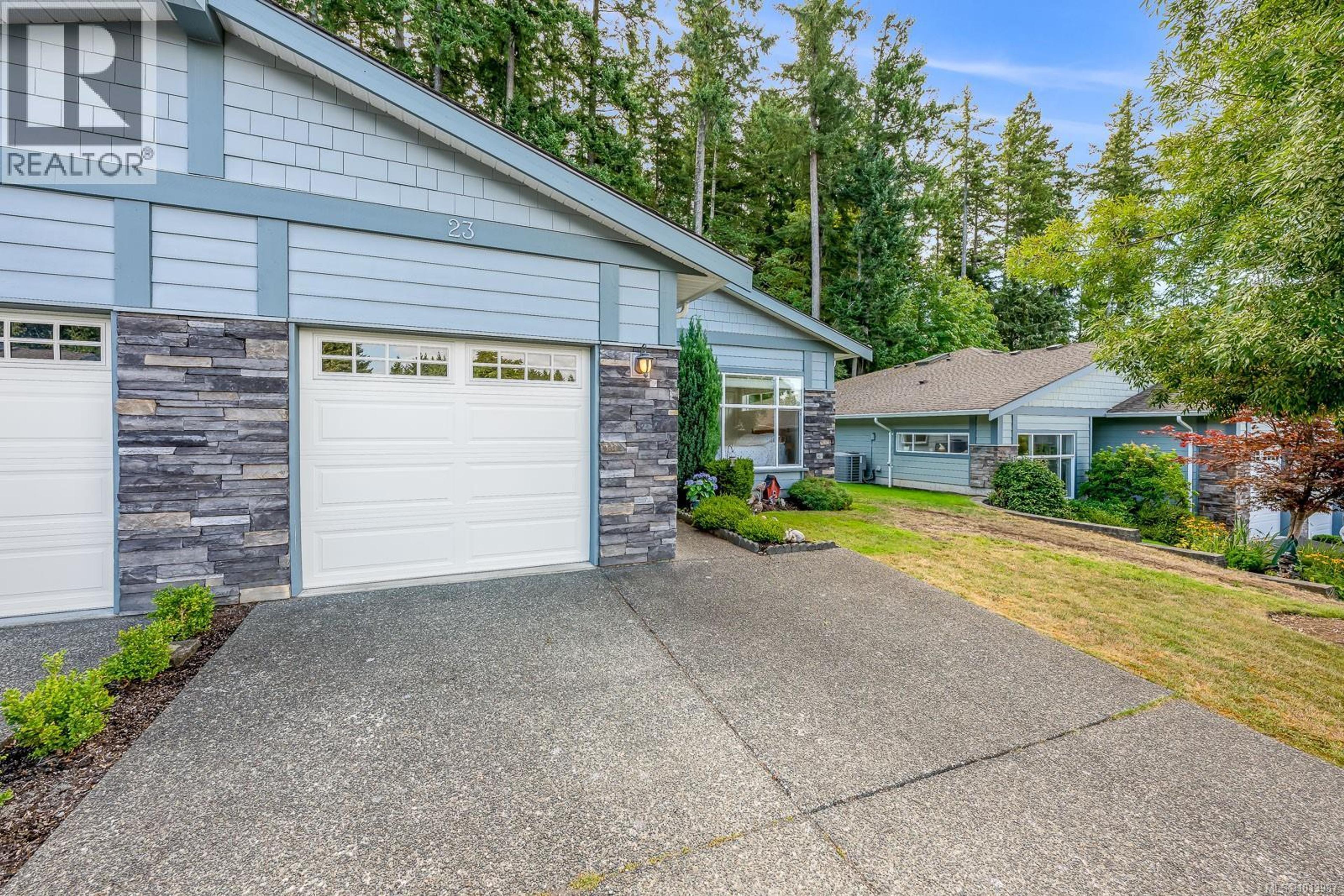 2001 Blue Jay Pl, Courtenay - Exteriors - Full Complex View - Photo 2