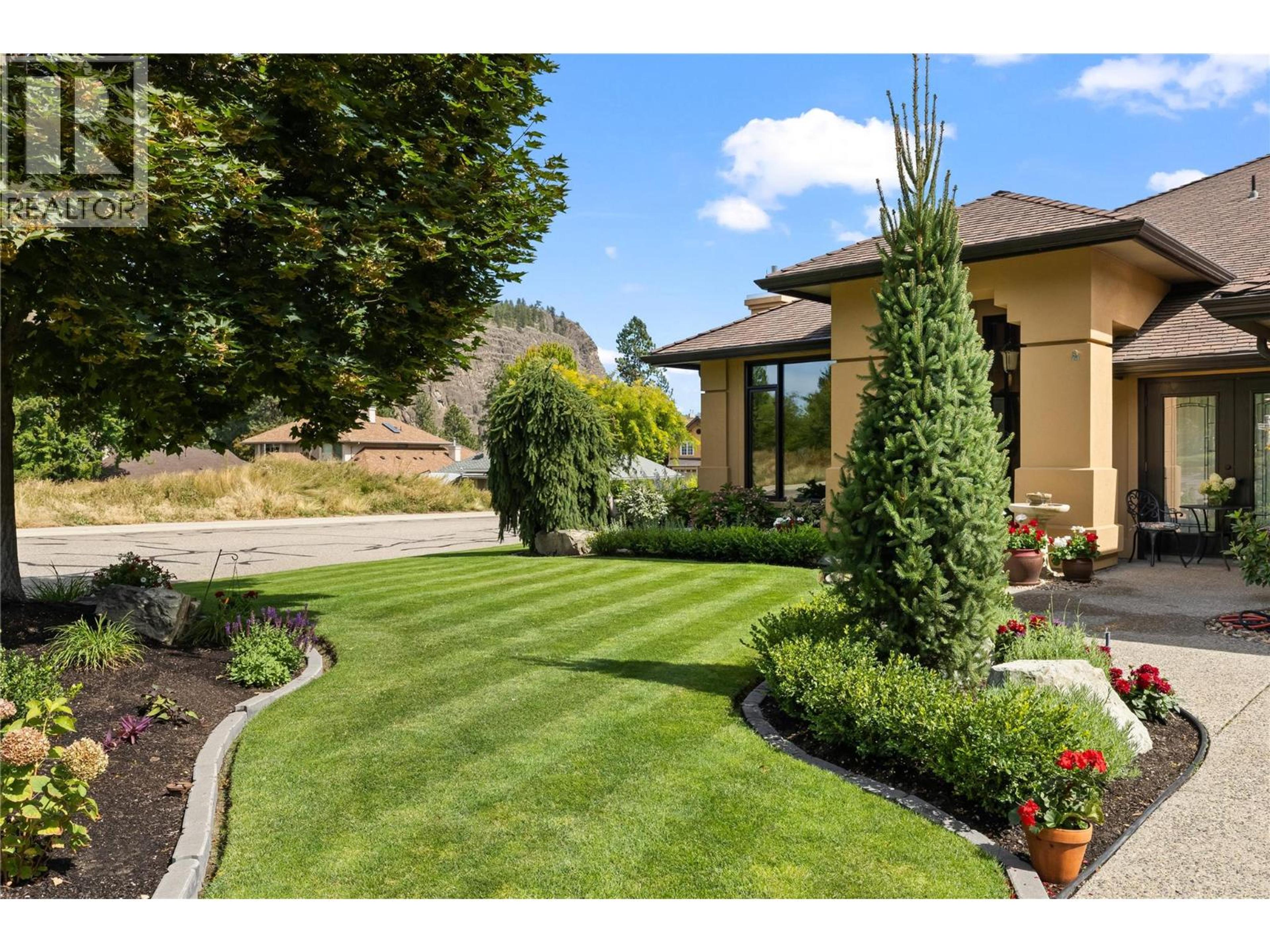 3875 Gallaghers Parkway, Kelowna - Exteriors - Photo 5