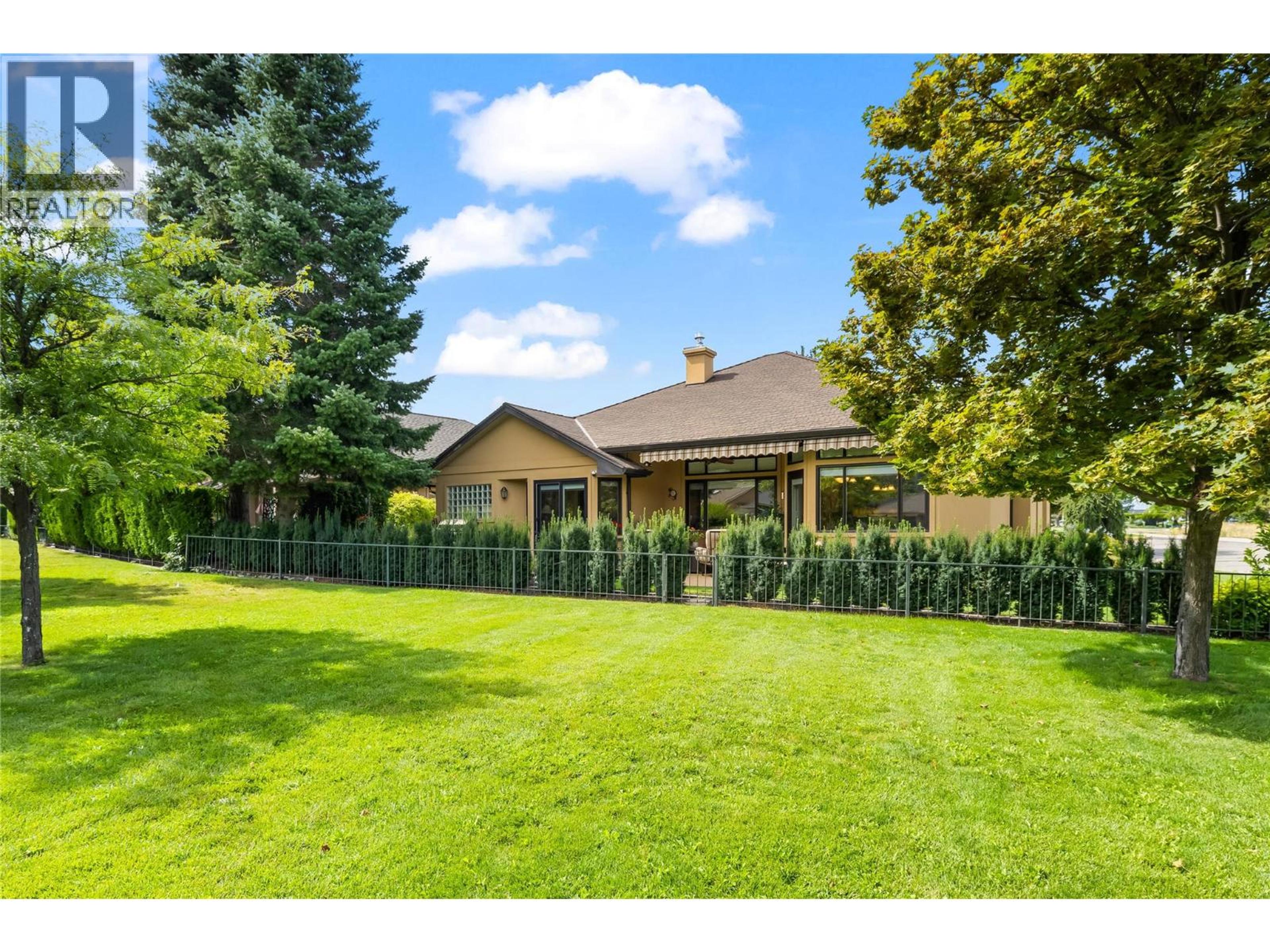 3875 Gallaghers Parkway, Kelowna - Exteriors - Photo 7