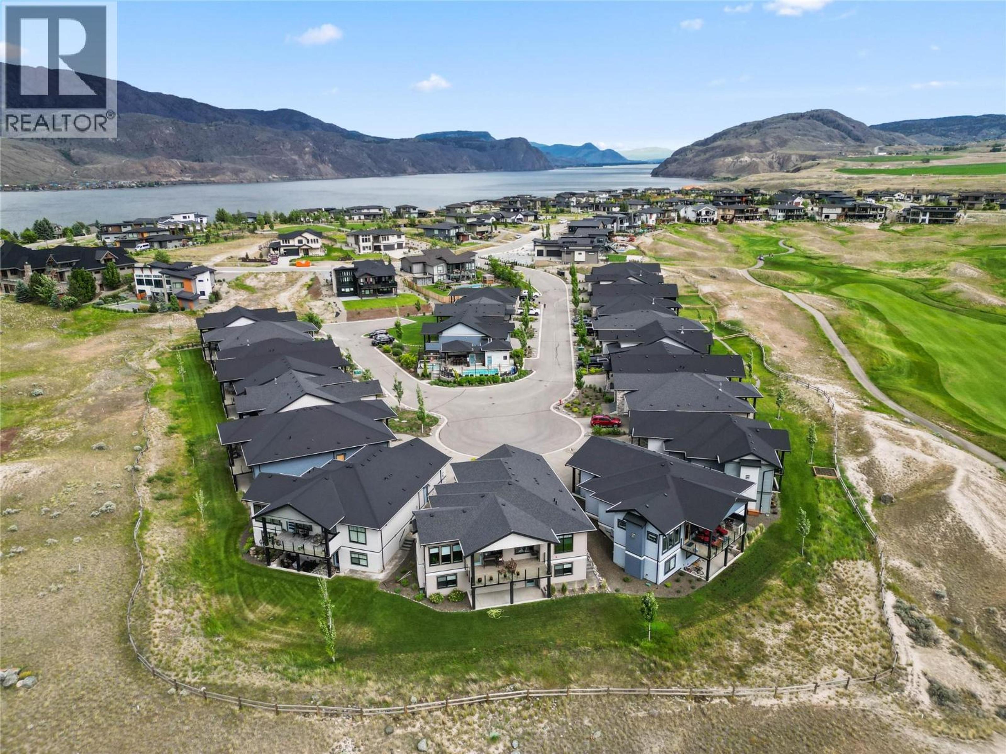 260 Rue Cheval Noir, Kamloops - Exteriors - Full Complex View, Drone/Aerial View - Photo 9