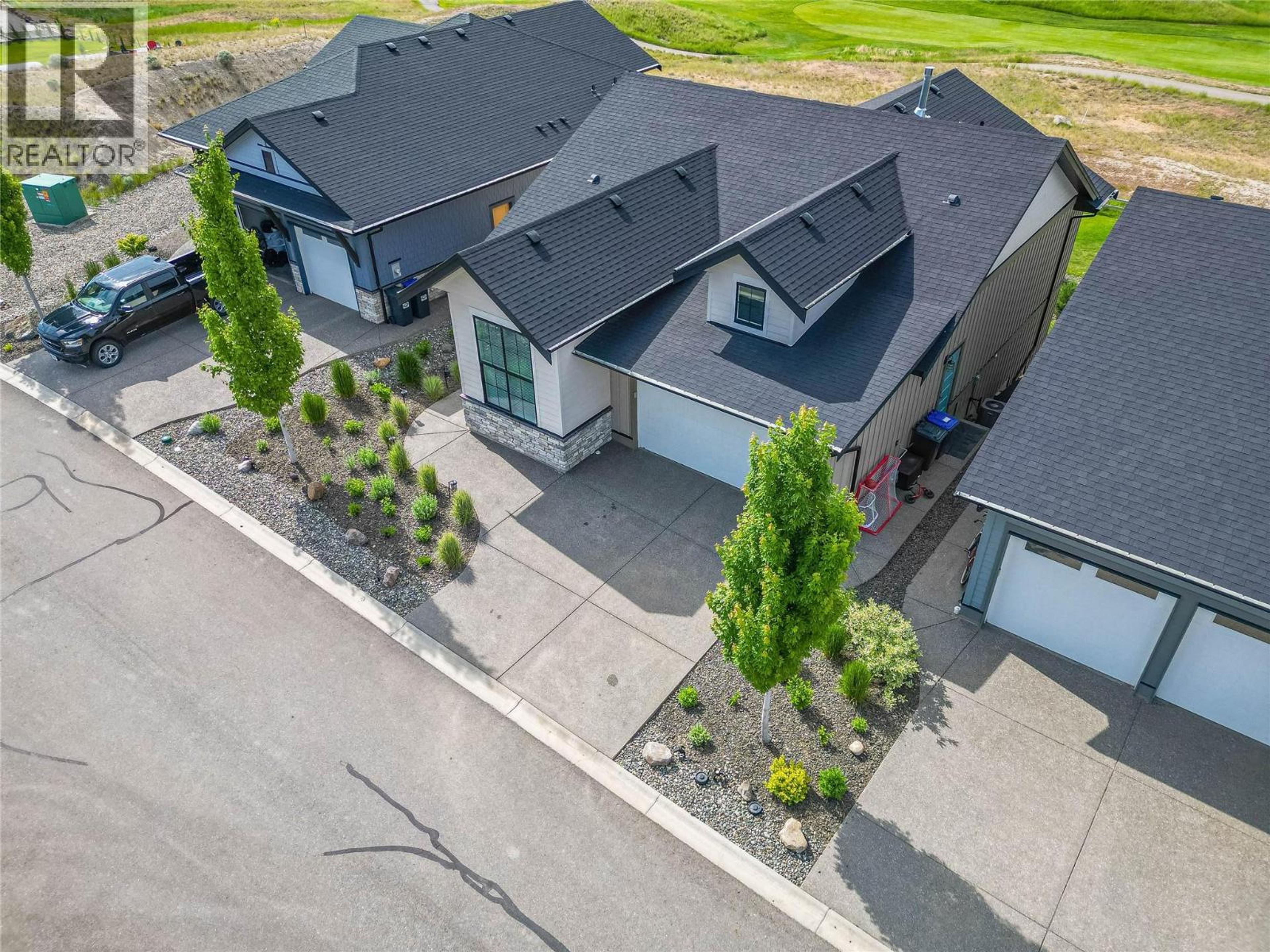 260 Rue Cheval Noir, Kamloops - Exteriors - Drone/Aerial View - Photo 12