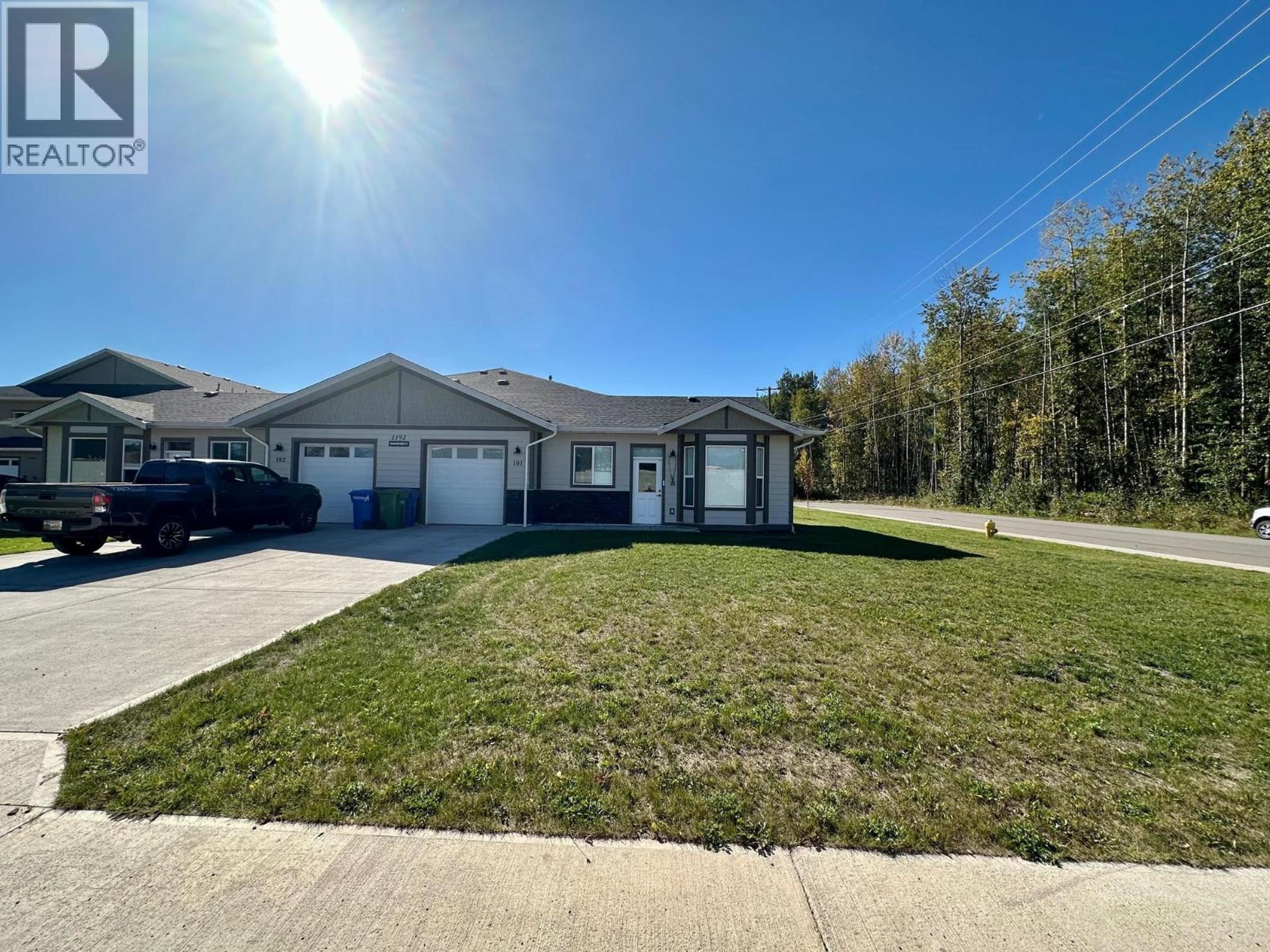 1192 VANCOUVER STREET, Smithers - Exteriors - Photo 2