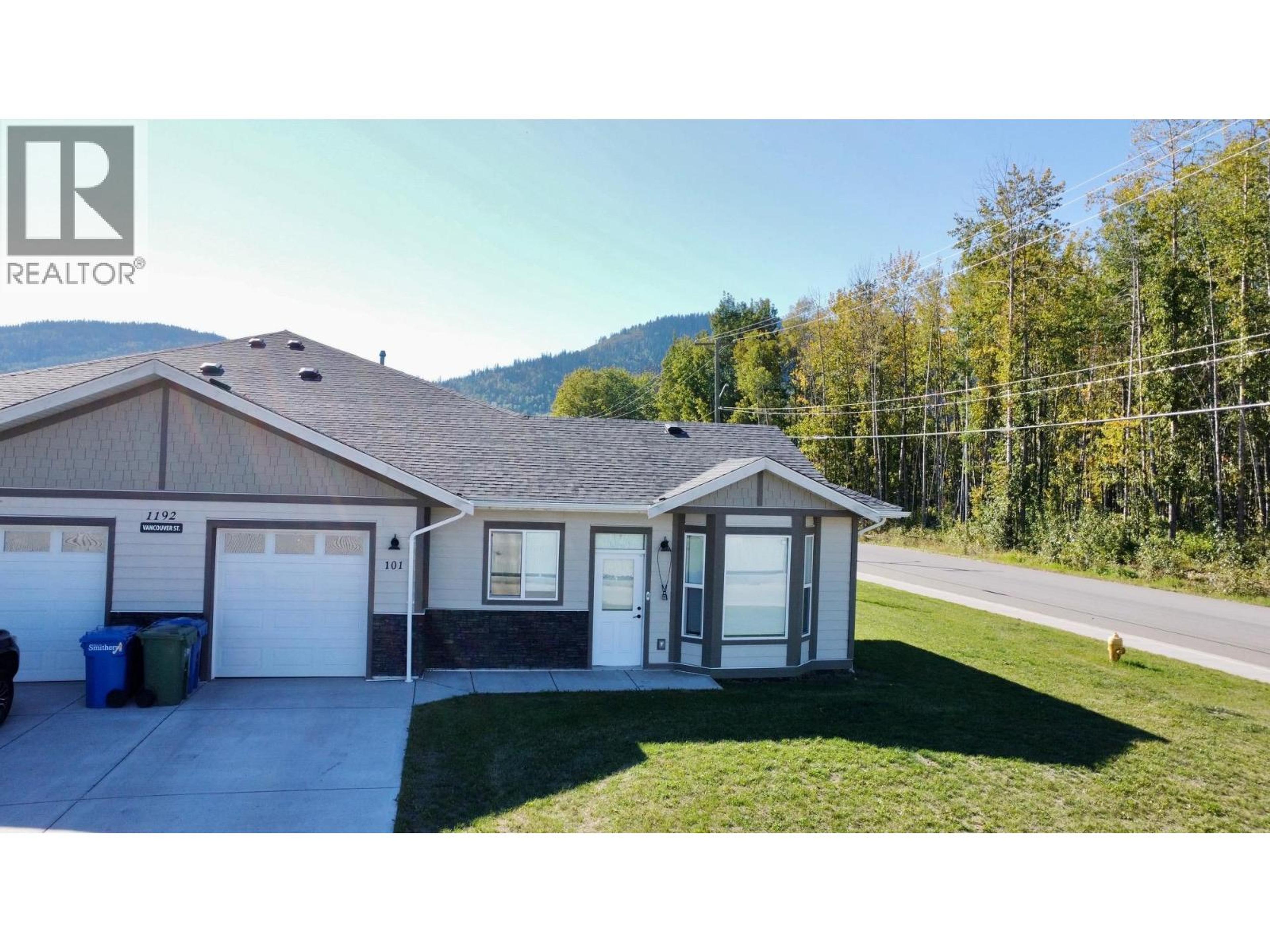 1192 VANCOUVER STREET, Smithers - Exteriors - Photo 3