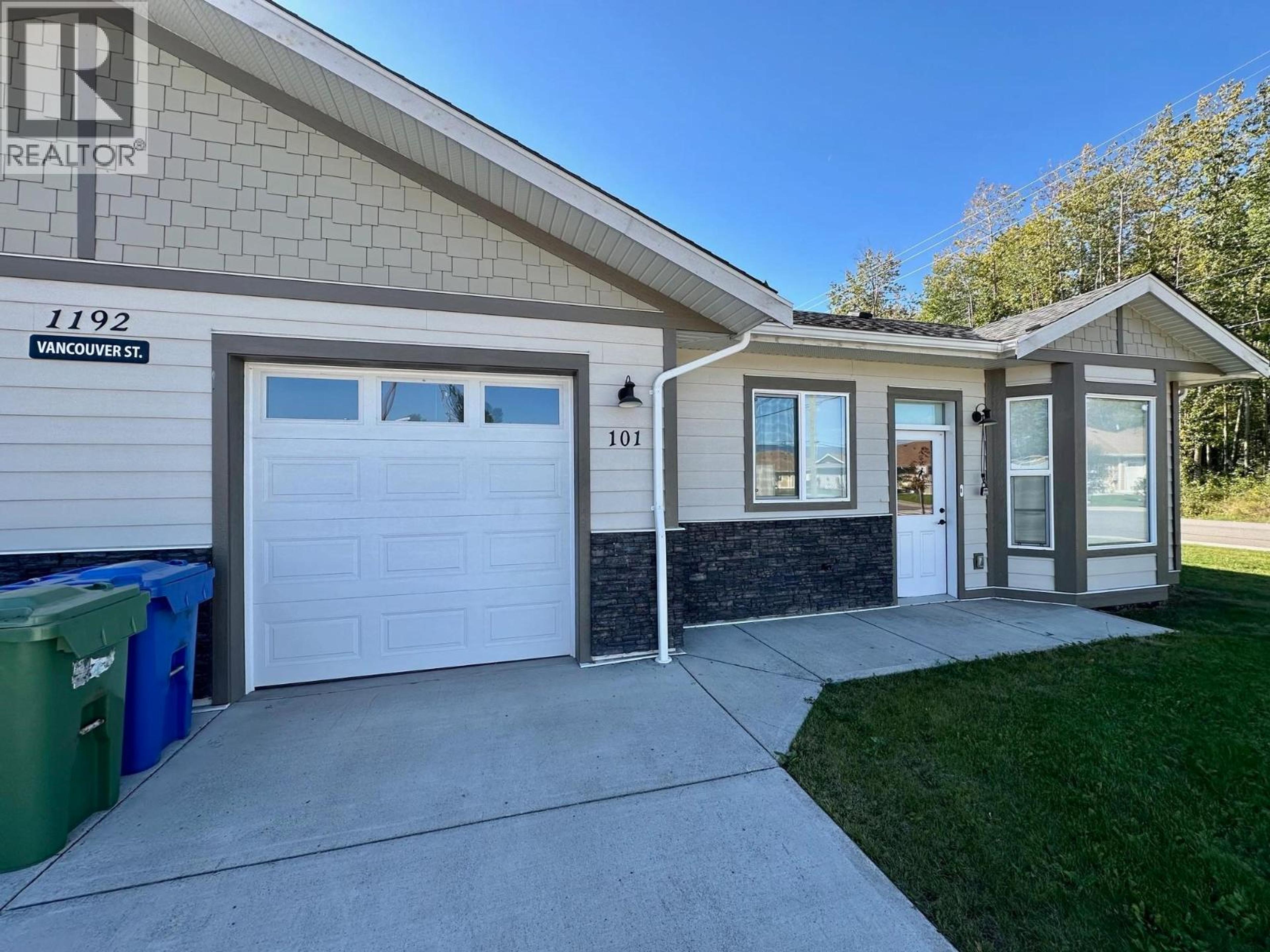 1192 VANCOUVER STREET, Smithers - Exteriors - Photo 11