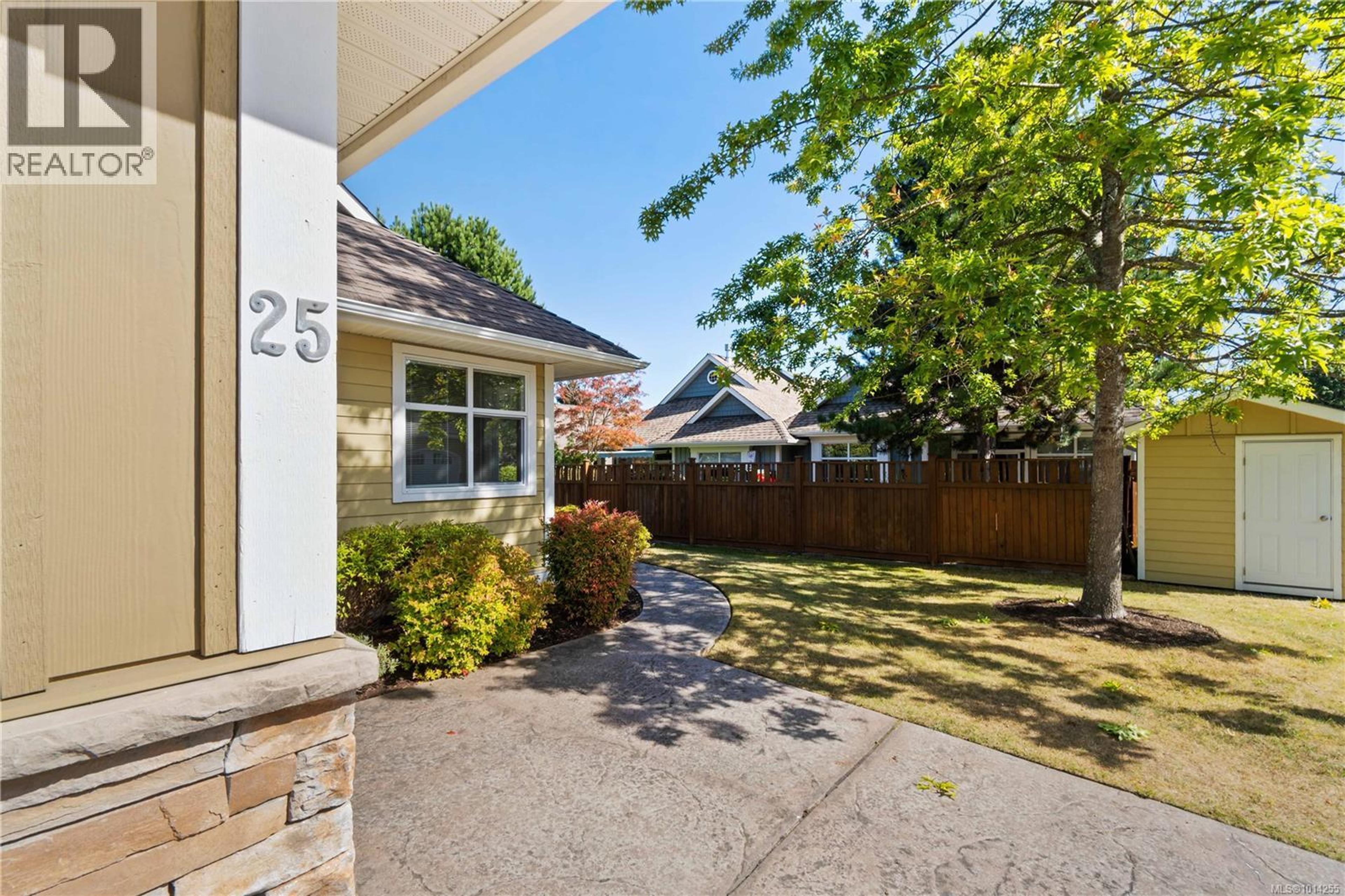 447 Pym St S, Parksville - Exteriors - Photo 6