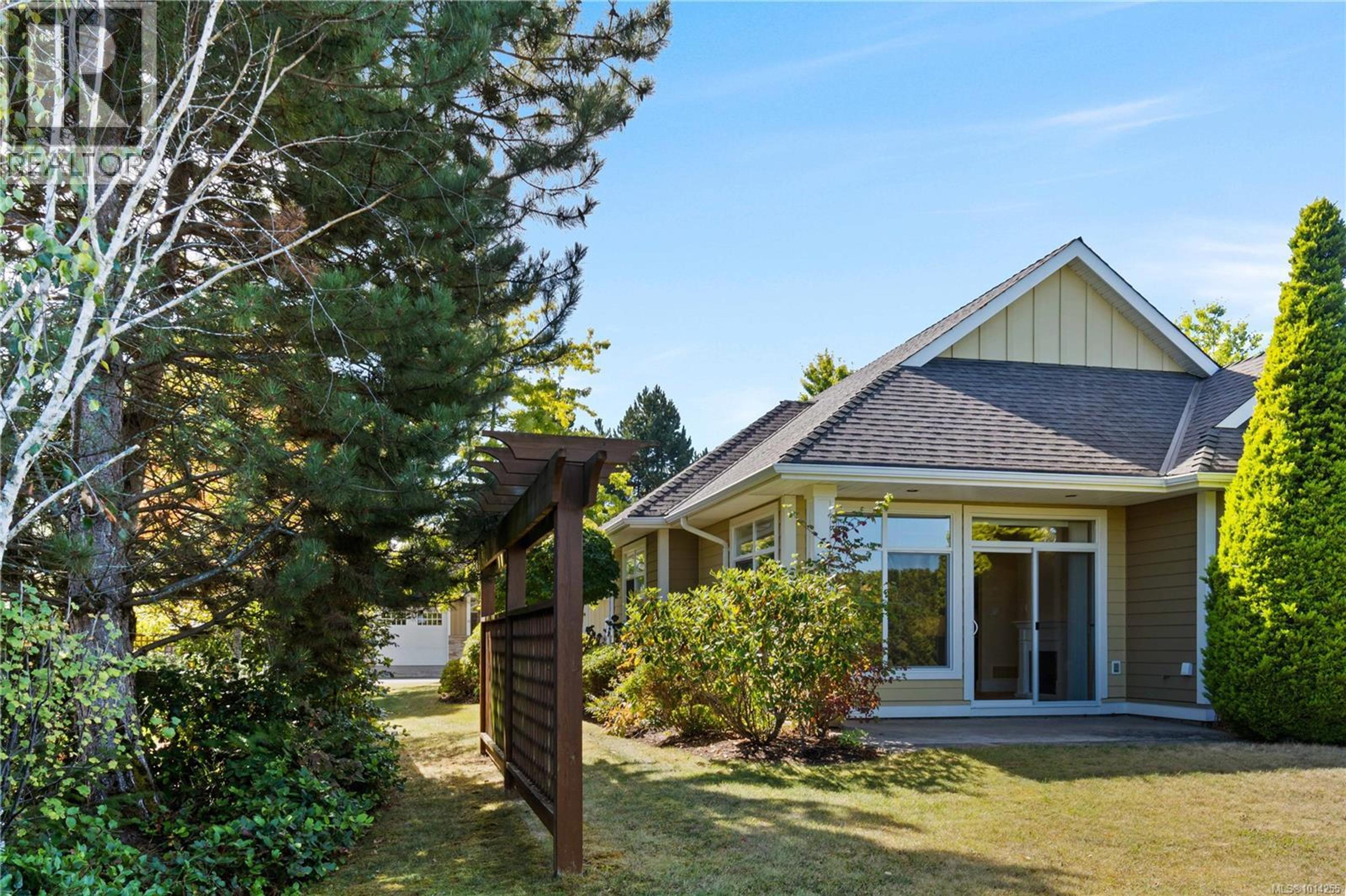 447 Pym St S, Parksville - Exteriors - Photo 5