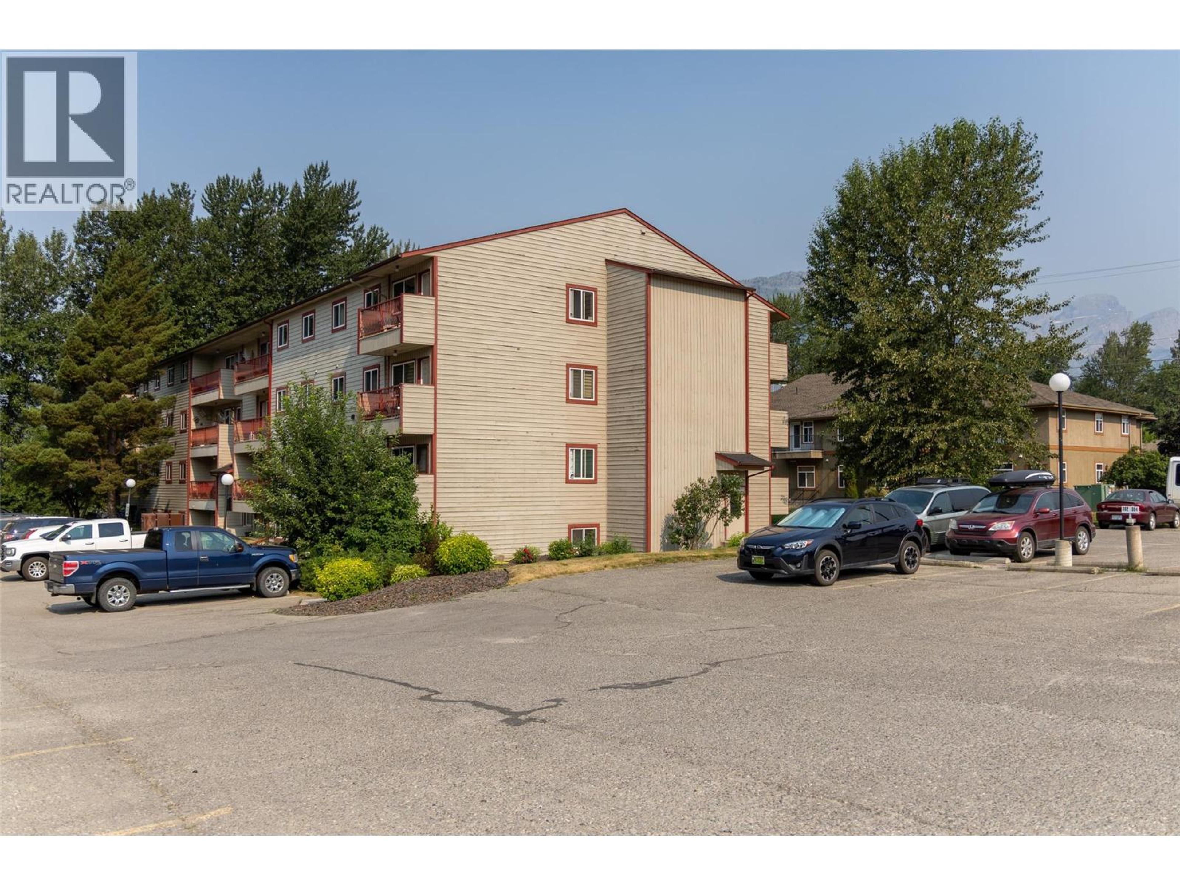 65 Cokato Road, Fernie - Exteriors - Photo 7