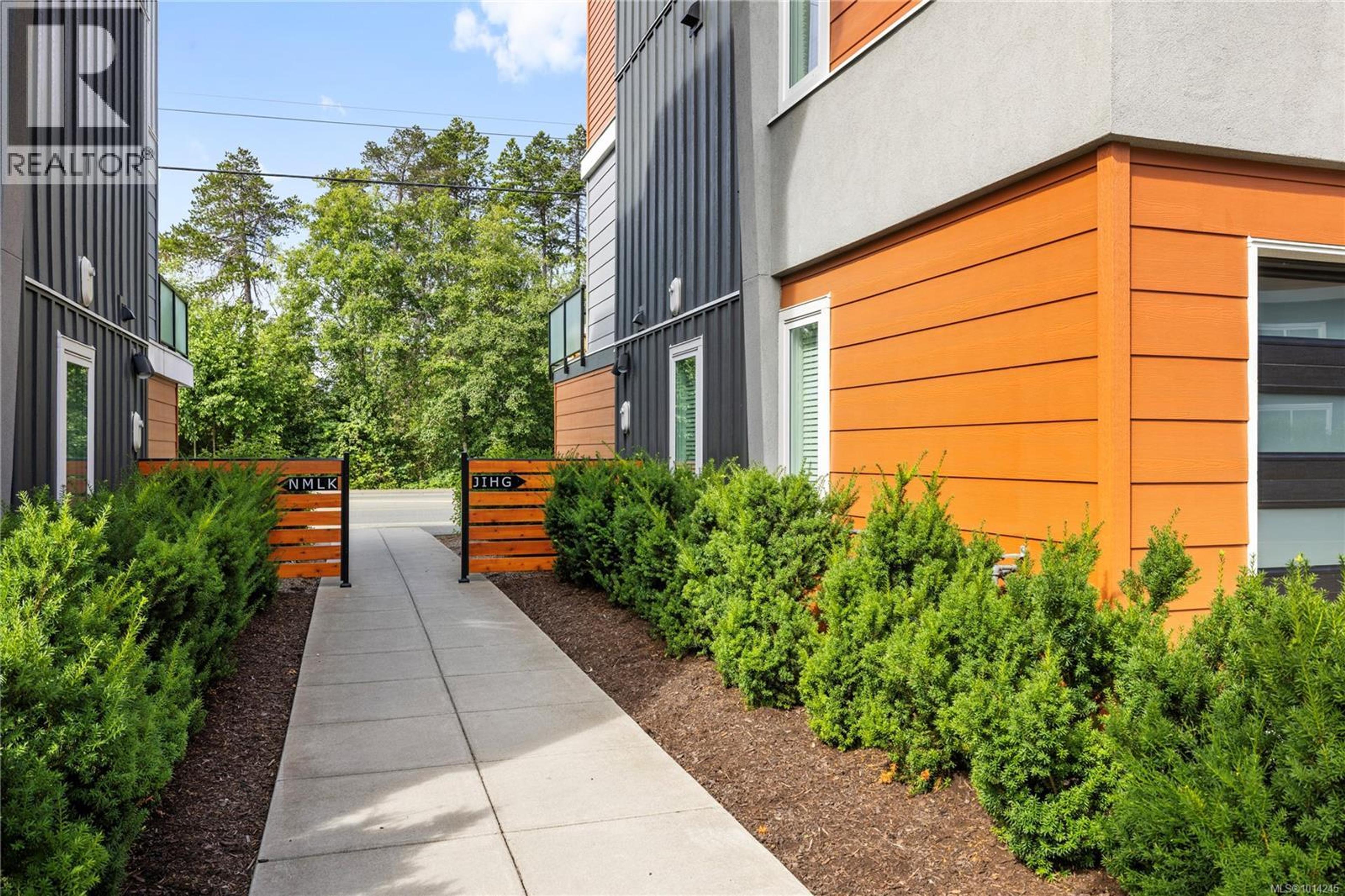 2310 Guthrie Rd, Comox - Exteriors - Photo 2