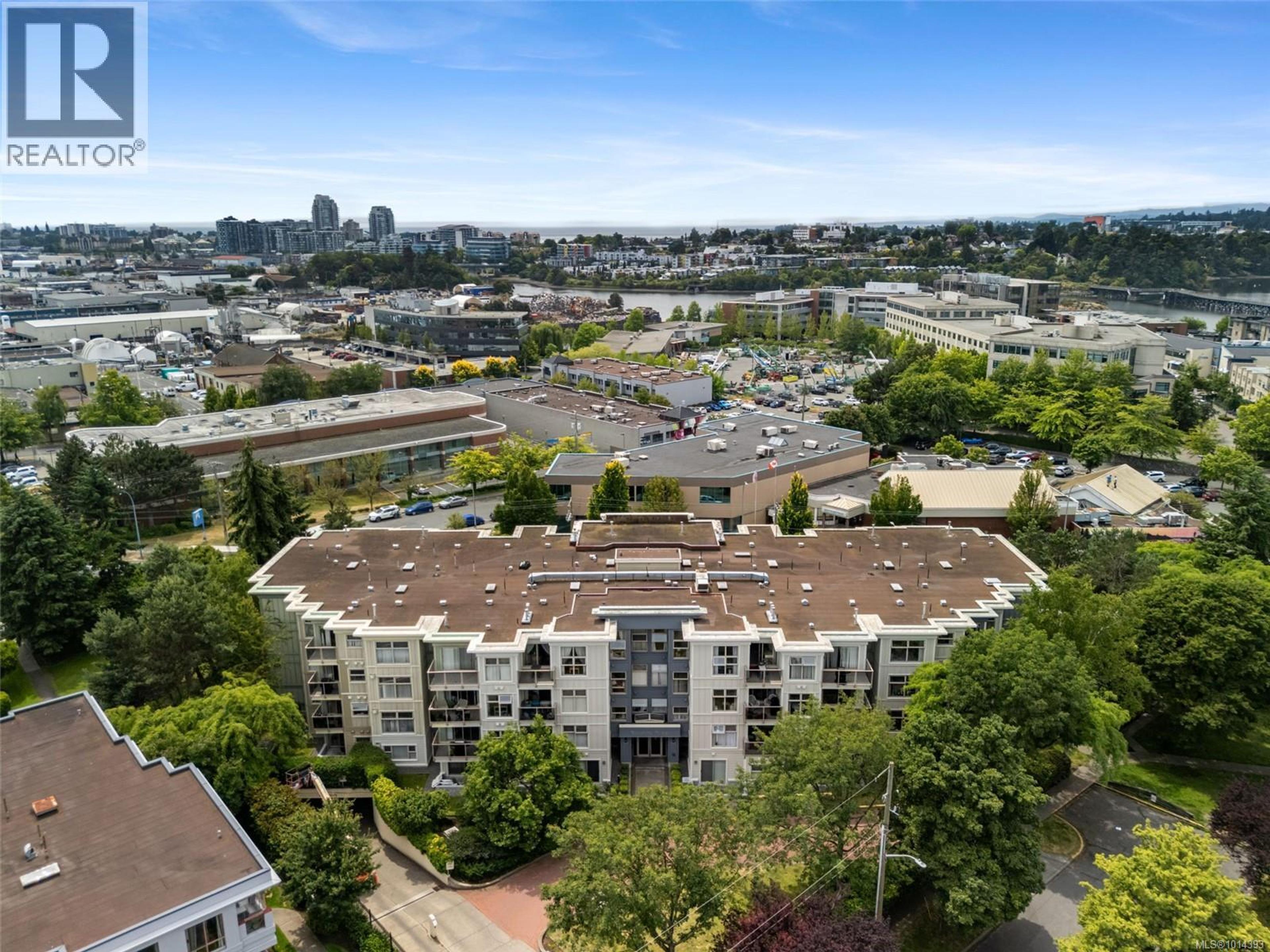 535 Manchester Rd, Victoria - Exteriors - Full Complex View, Drone/Aerial View - Photo 3