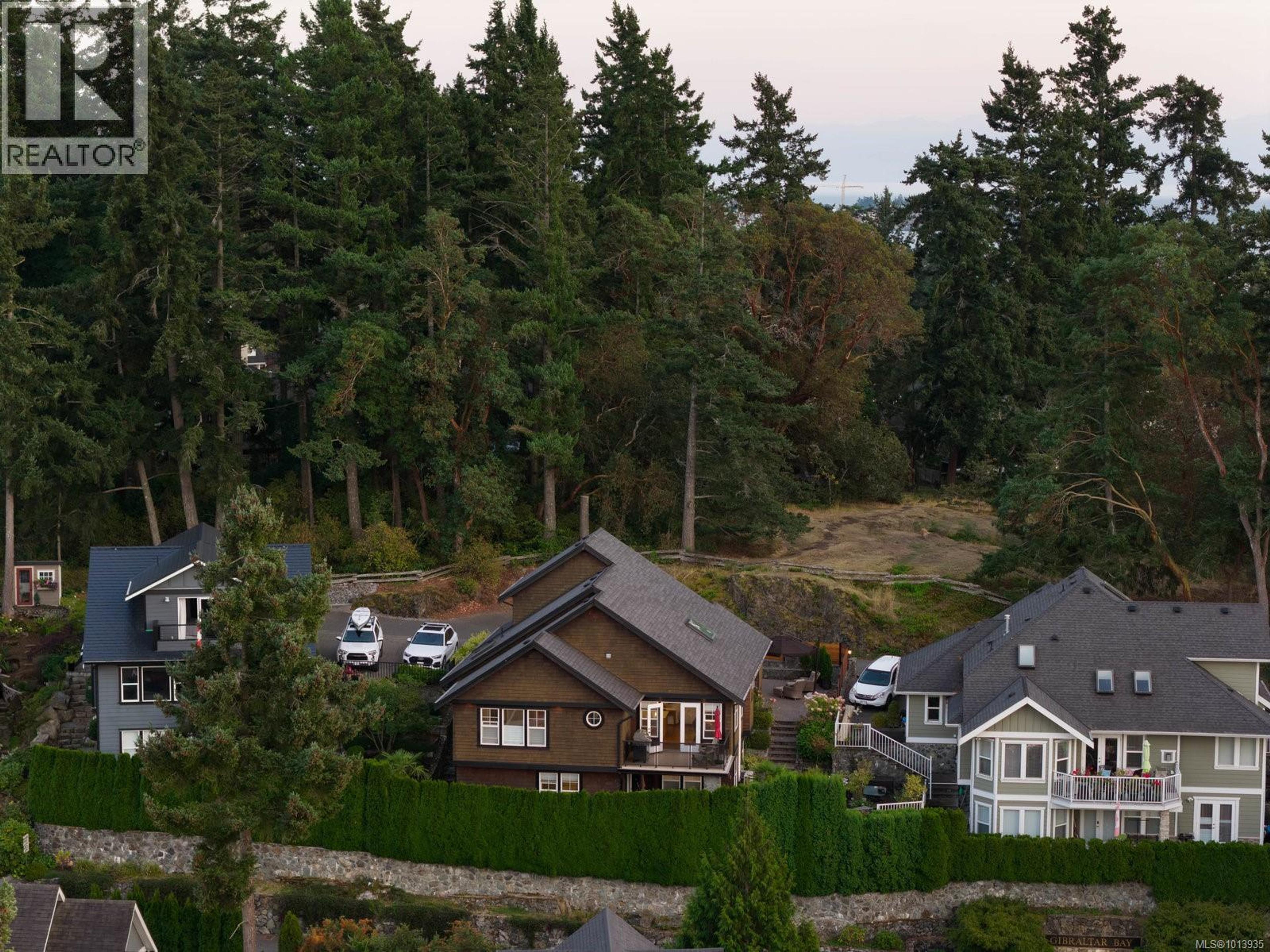 101 Gibraltar Bay Dr, View Royal - Exteriors - Full Complex View - Photo 6