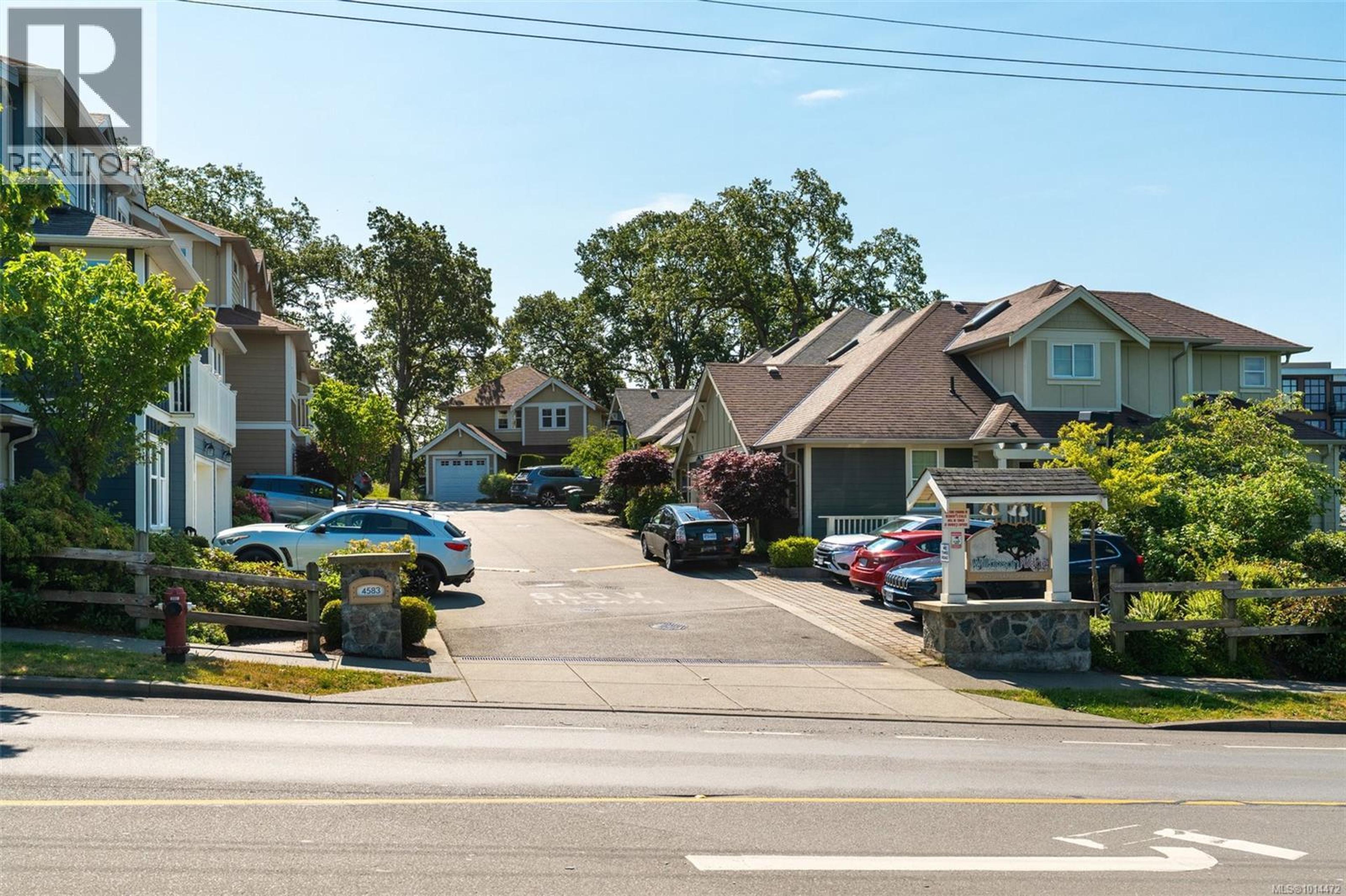 4583 Wilkinson Rd, Saanich - Exteriors - Full Complex View - Photo 5