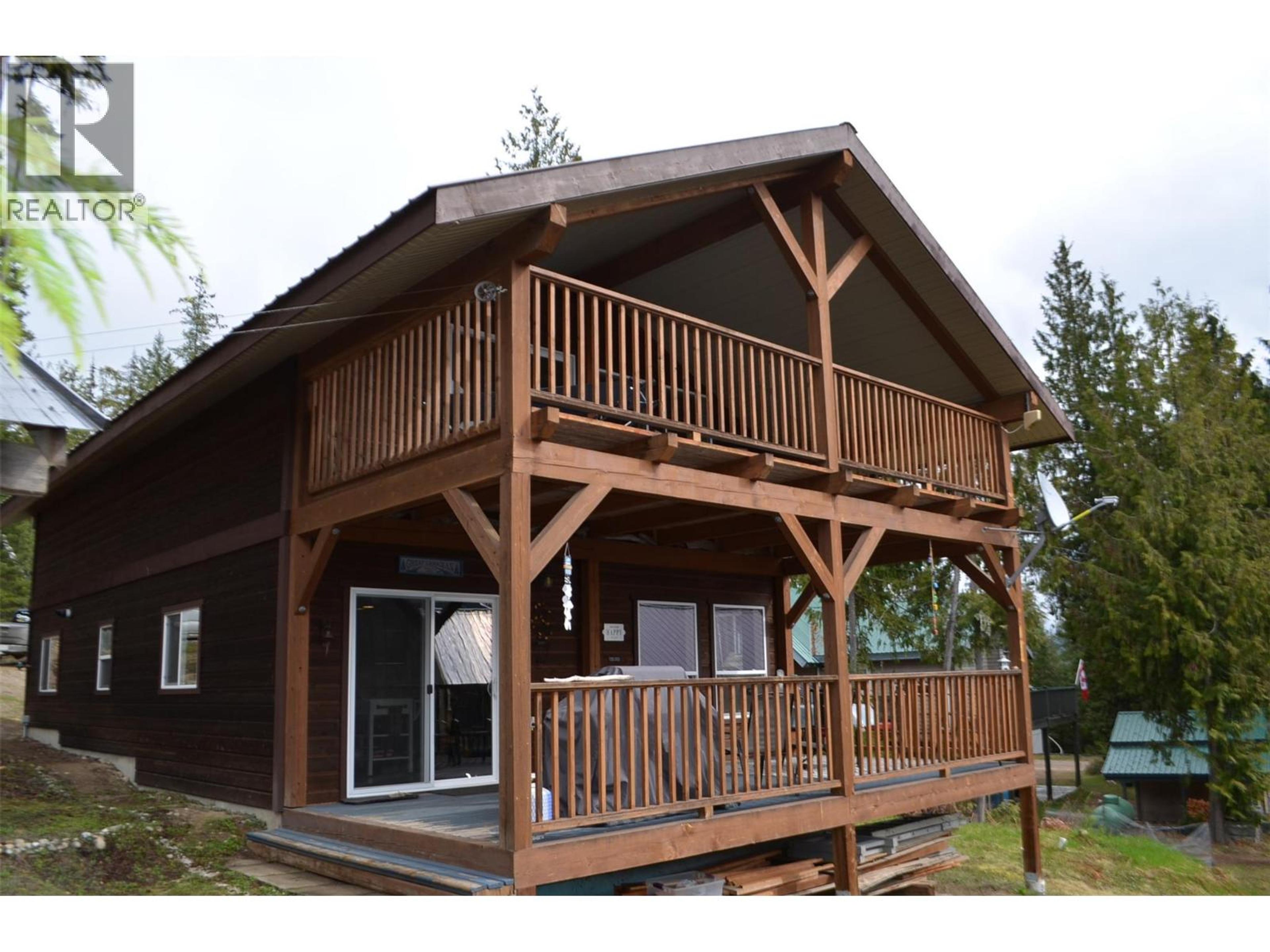 8800 Seymour Arm Main Road, Seymour Arm - Exteriors - Photo 1