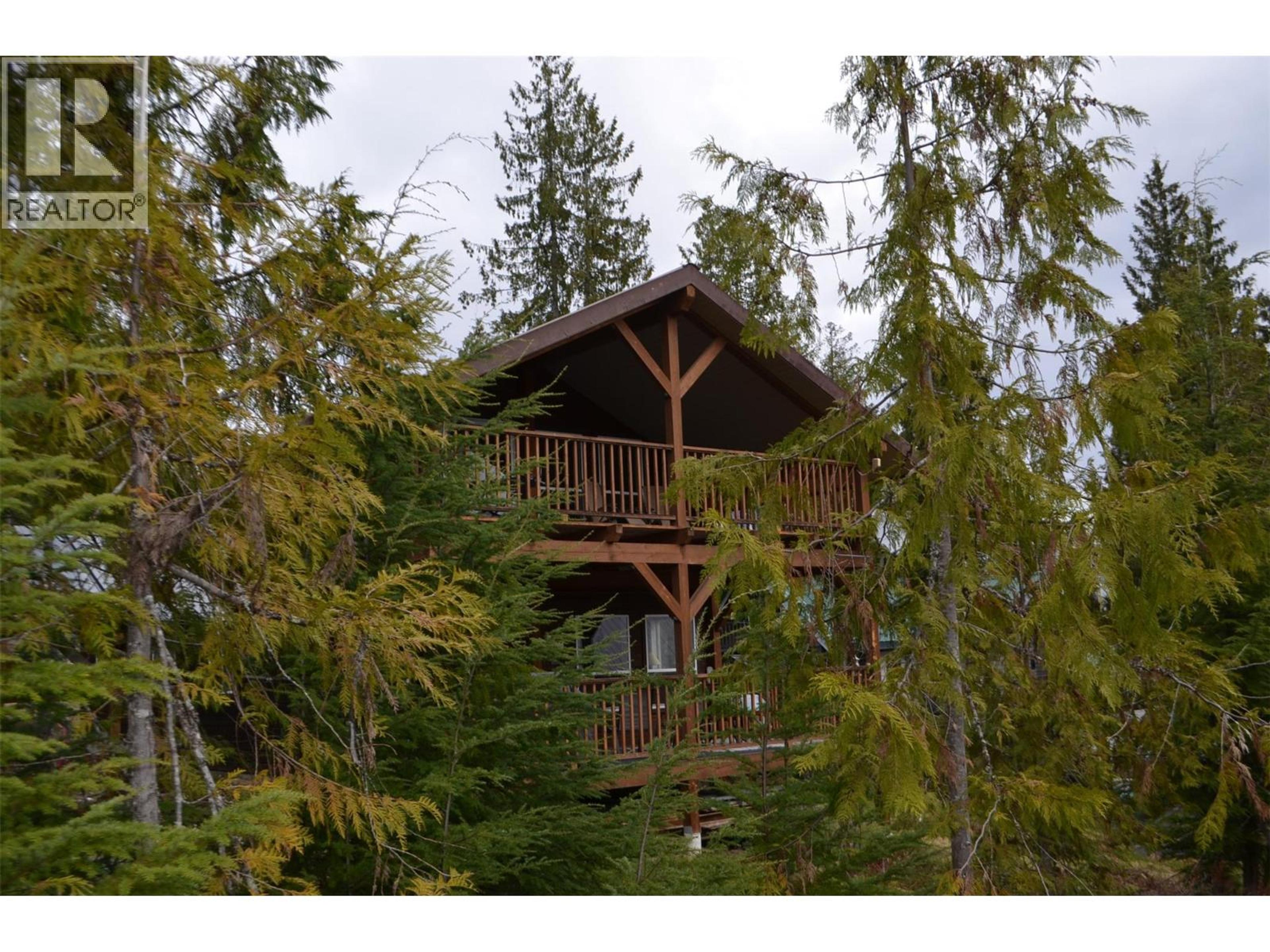 8800 Seymour Arm Main Road, Seymour Arm - Exteriors - Photo 4