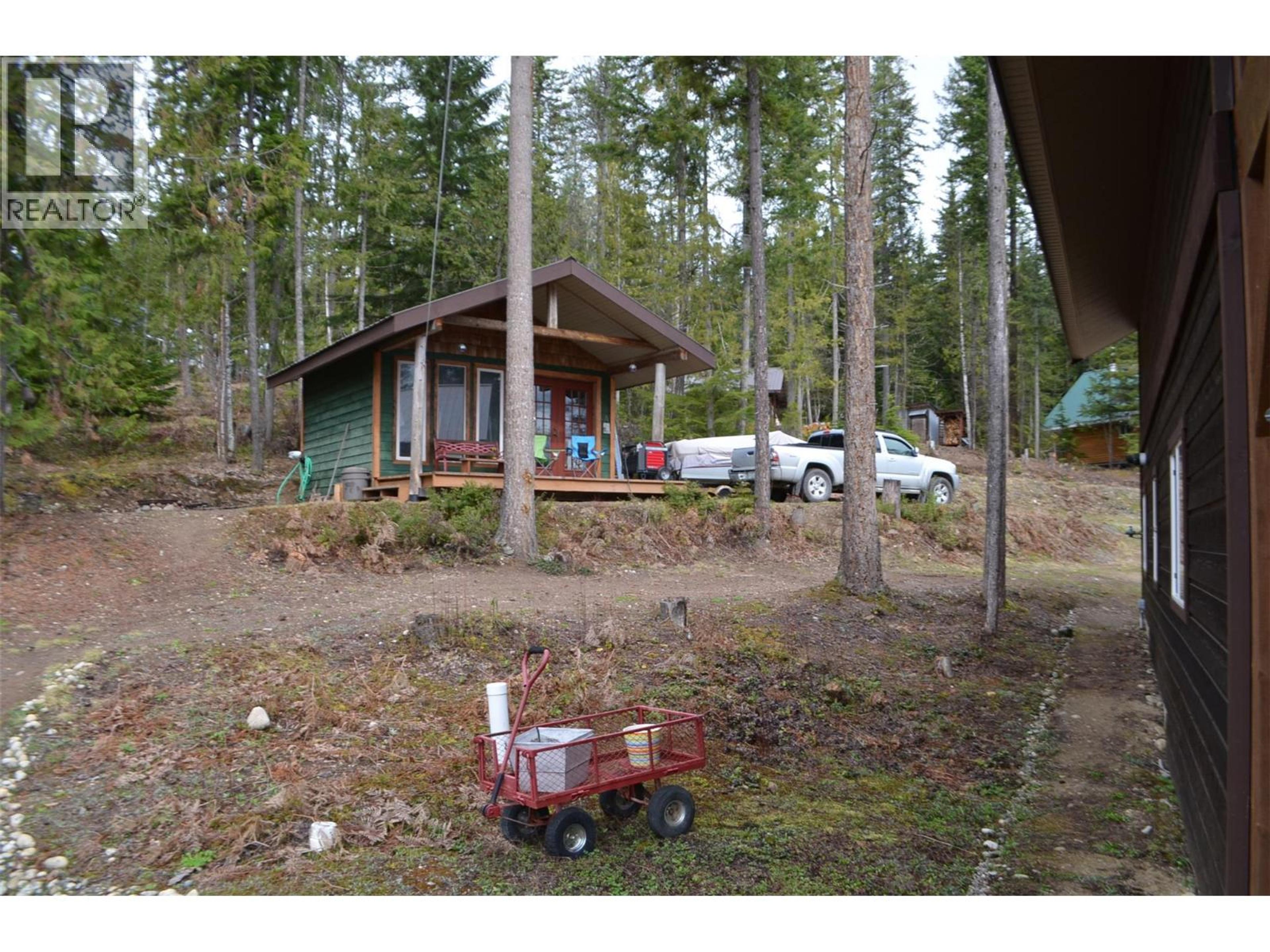 8800 Seymour Arm Main Road, Seymour Arm - Exteriors - Photo 6