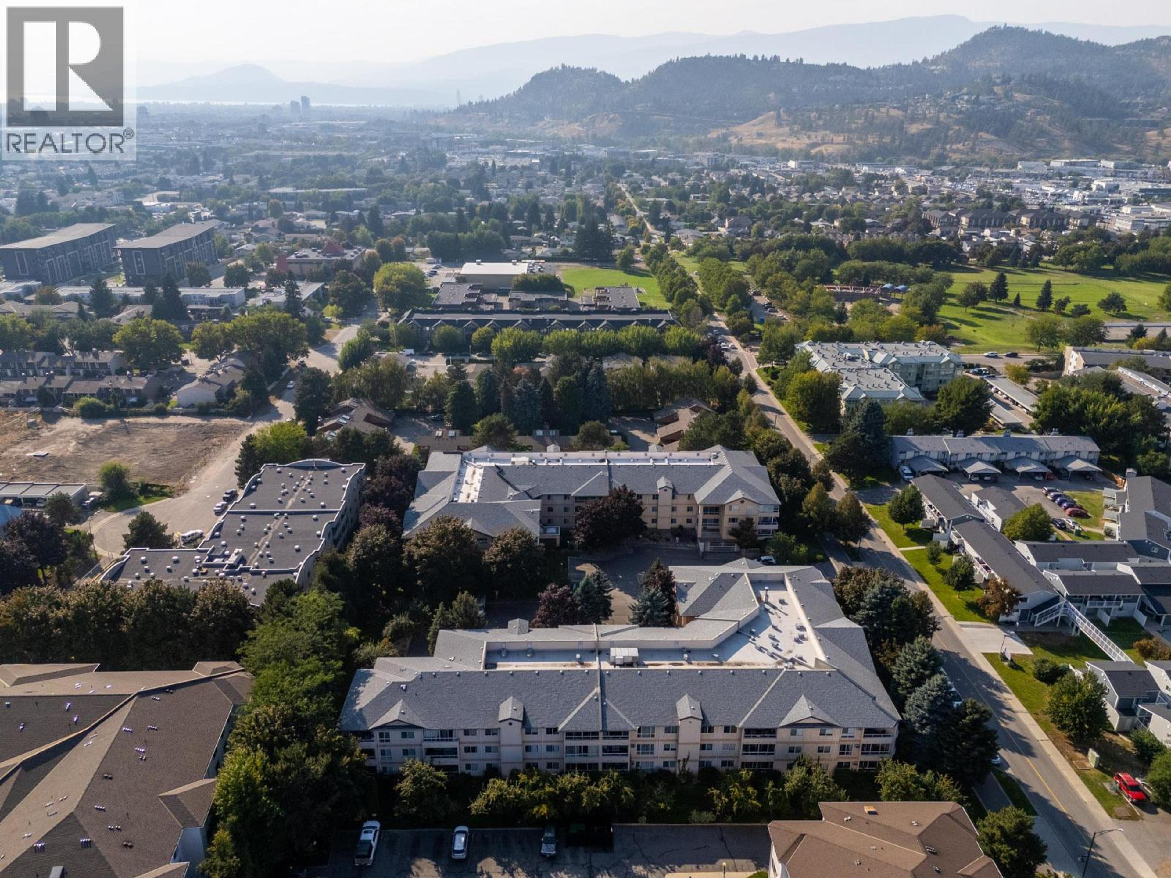 727 Houghton Road, Kelowna - Exteriors - Full Complex View, Drone/Aerial View - Photo 5