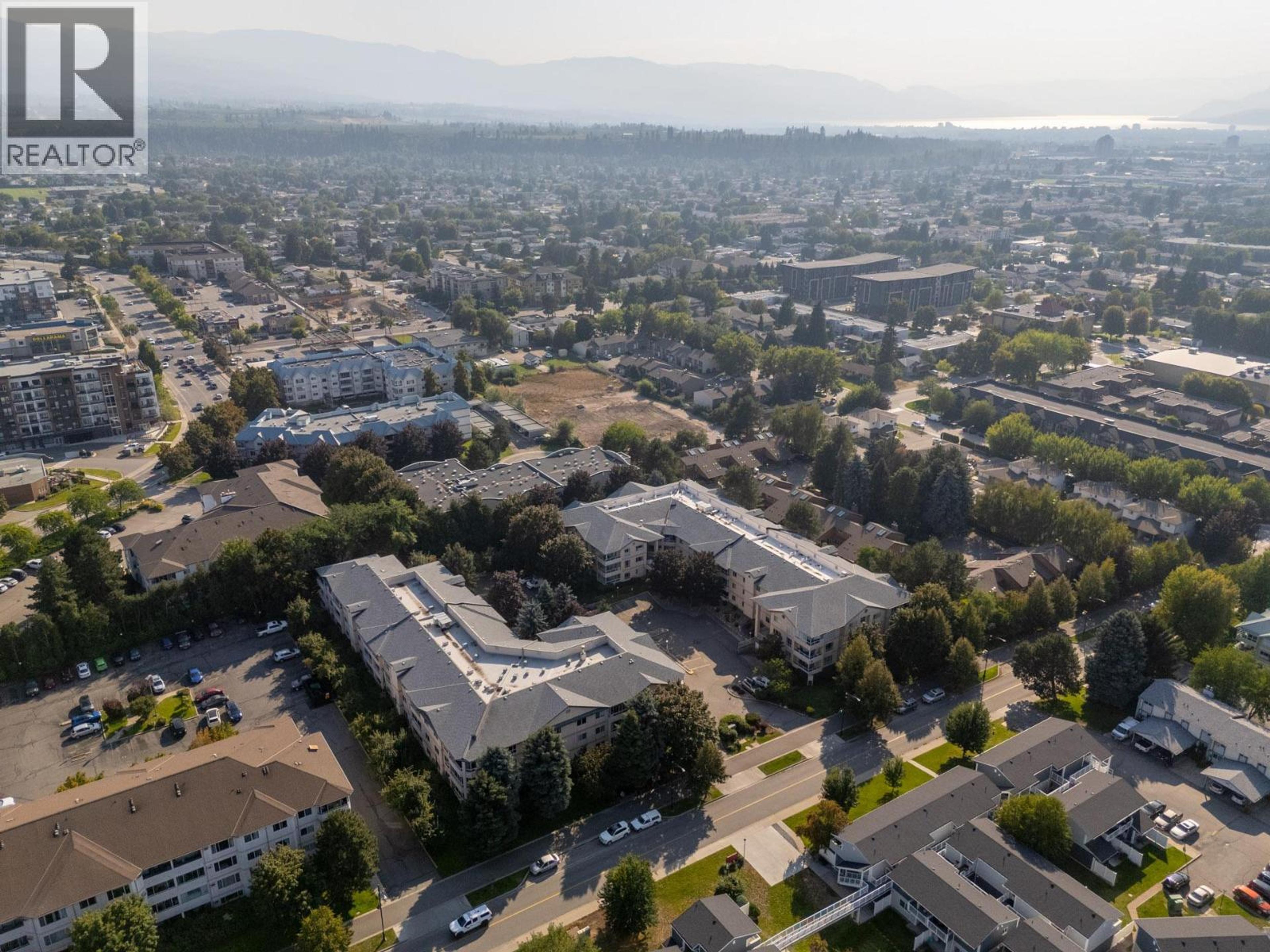 727 Houghton Road, Kelowna - Exteriors - Full Complex View, Drone/Aerial View - Photo 6