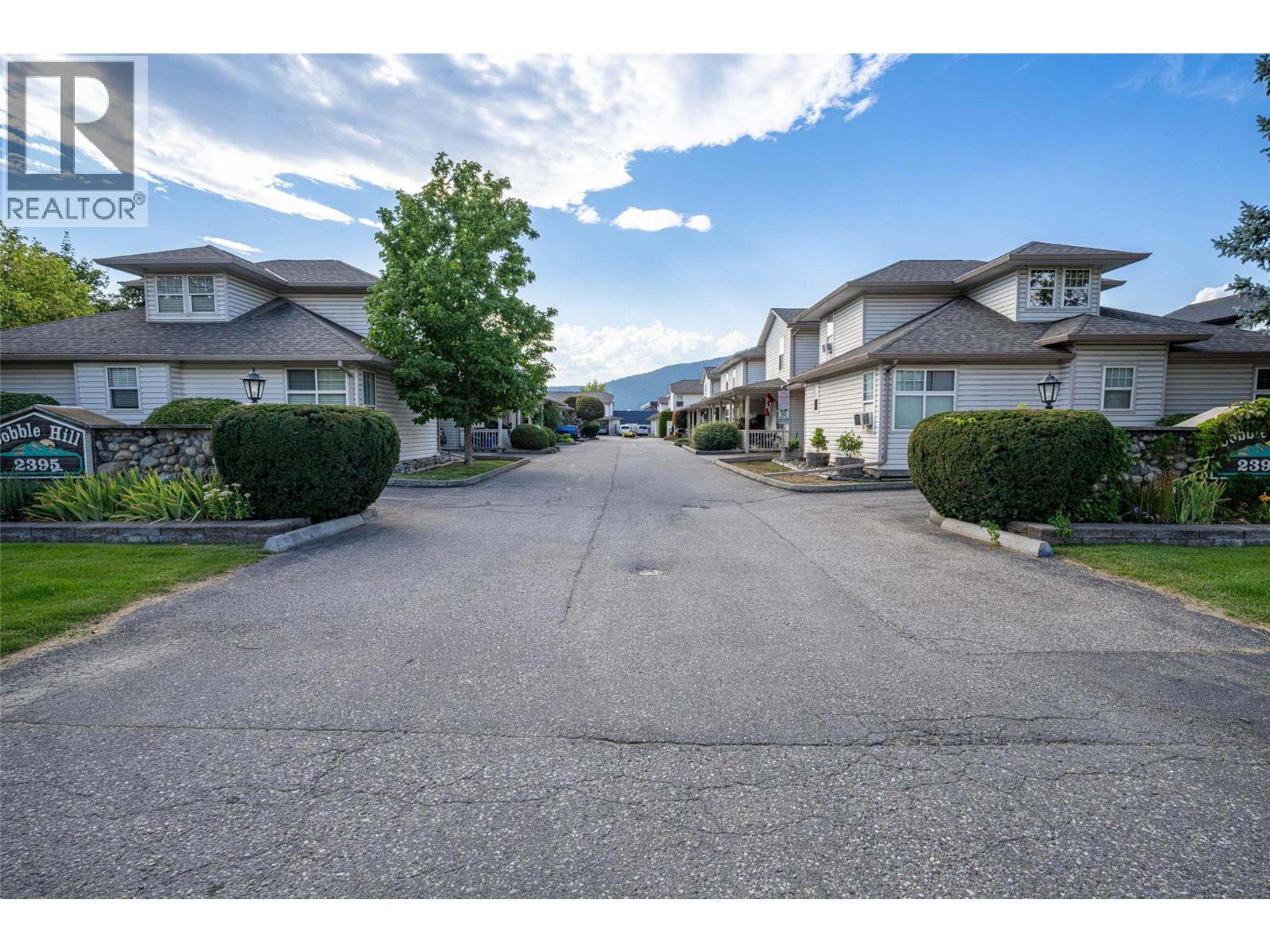 2395 Pleasant Valley Road, Armstrong - Exteriors - Photo 3