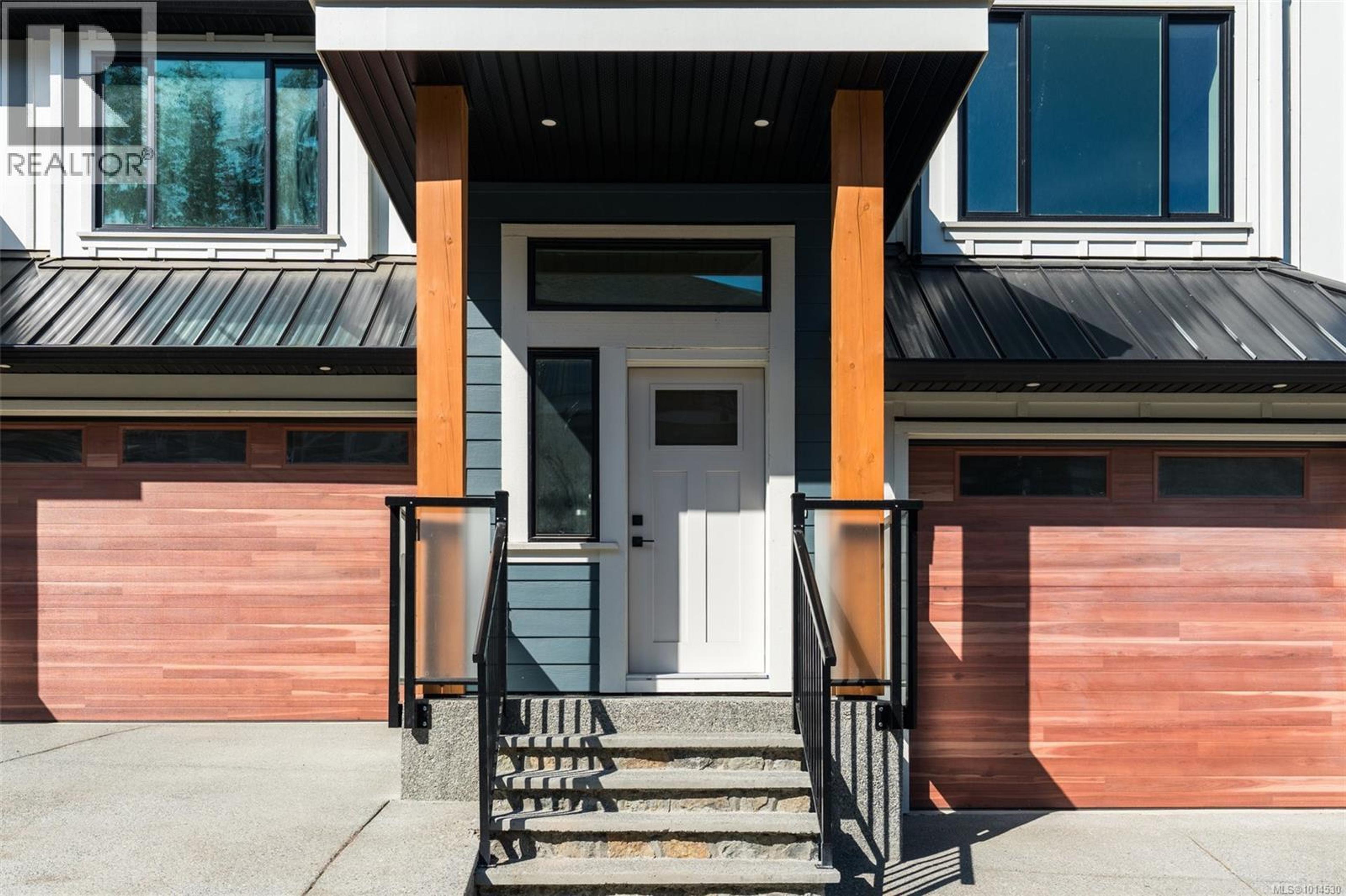 571 Bezanton Way, Colwood - Exteriors - Photo 2