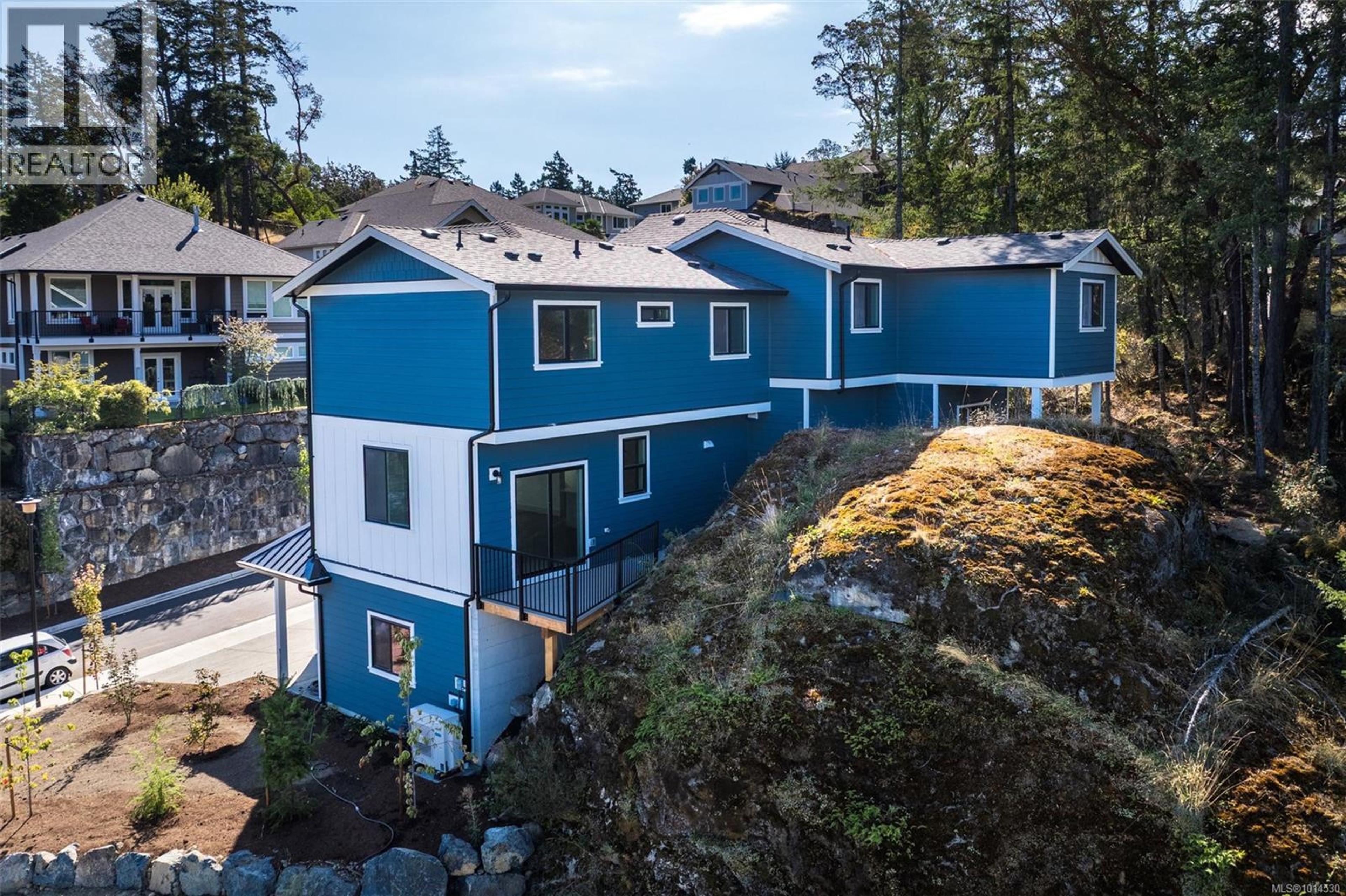 571 Bezanton Way, Colwood - Exteriors - Photo 5