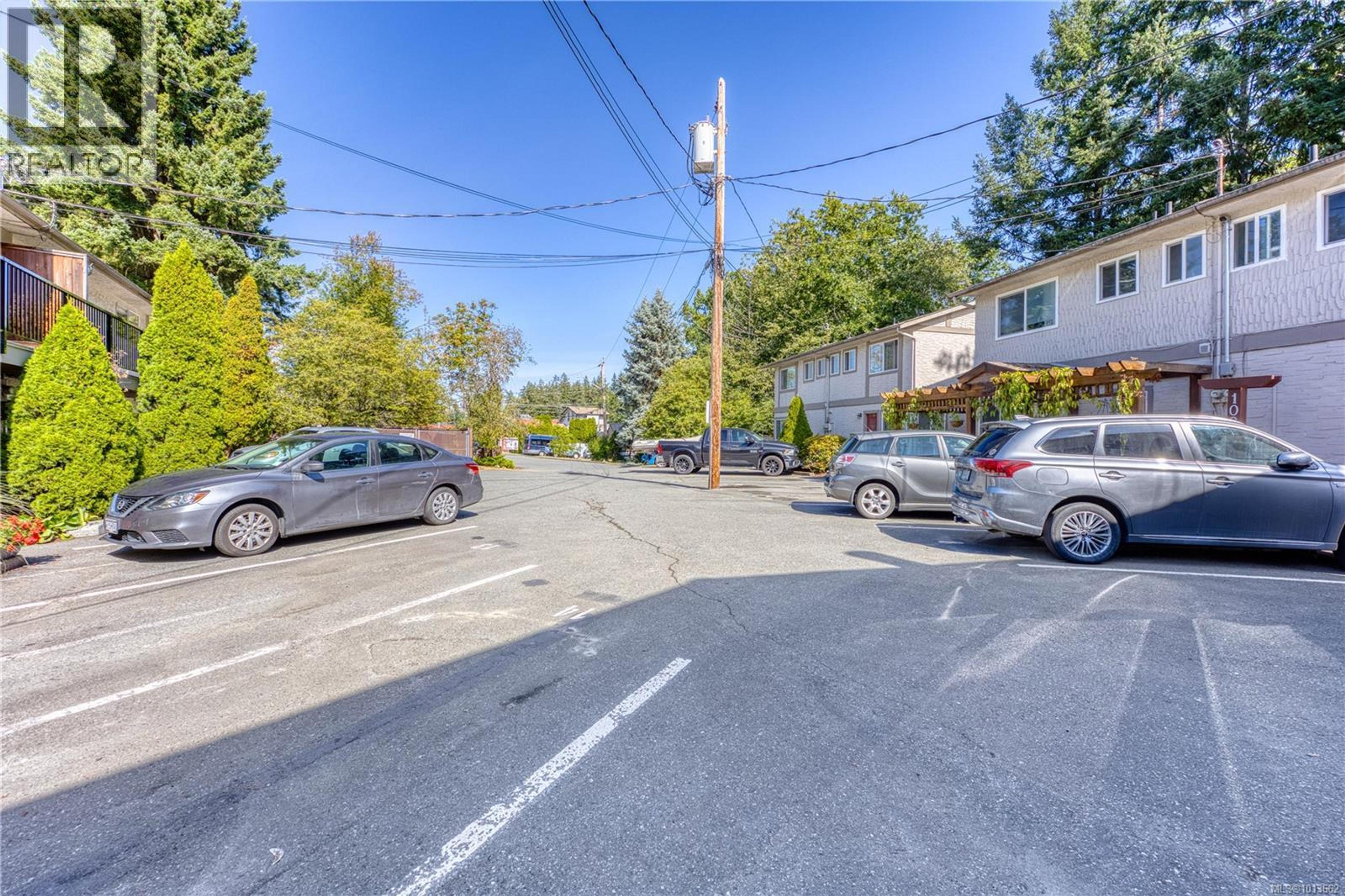 1624 Fuller St, Nanaimo - Exteriors - Full Complex View - Photo 4