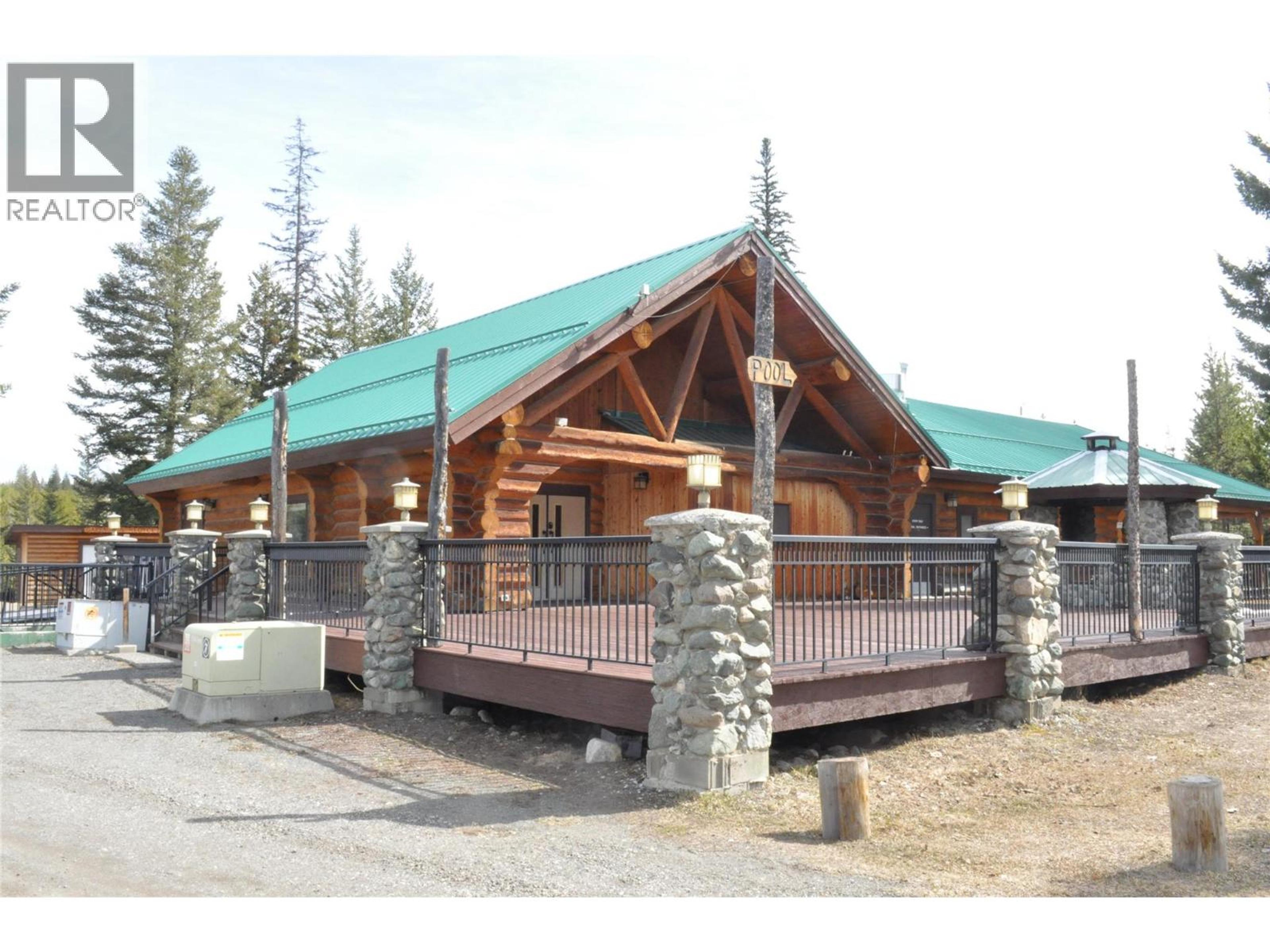 5485 Lac Le Jeune Road, Kamloops - Exteriors - Photo 3