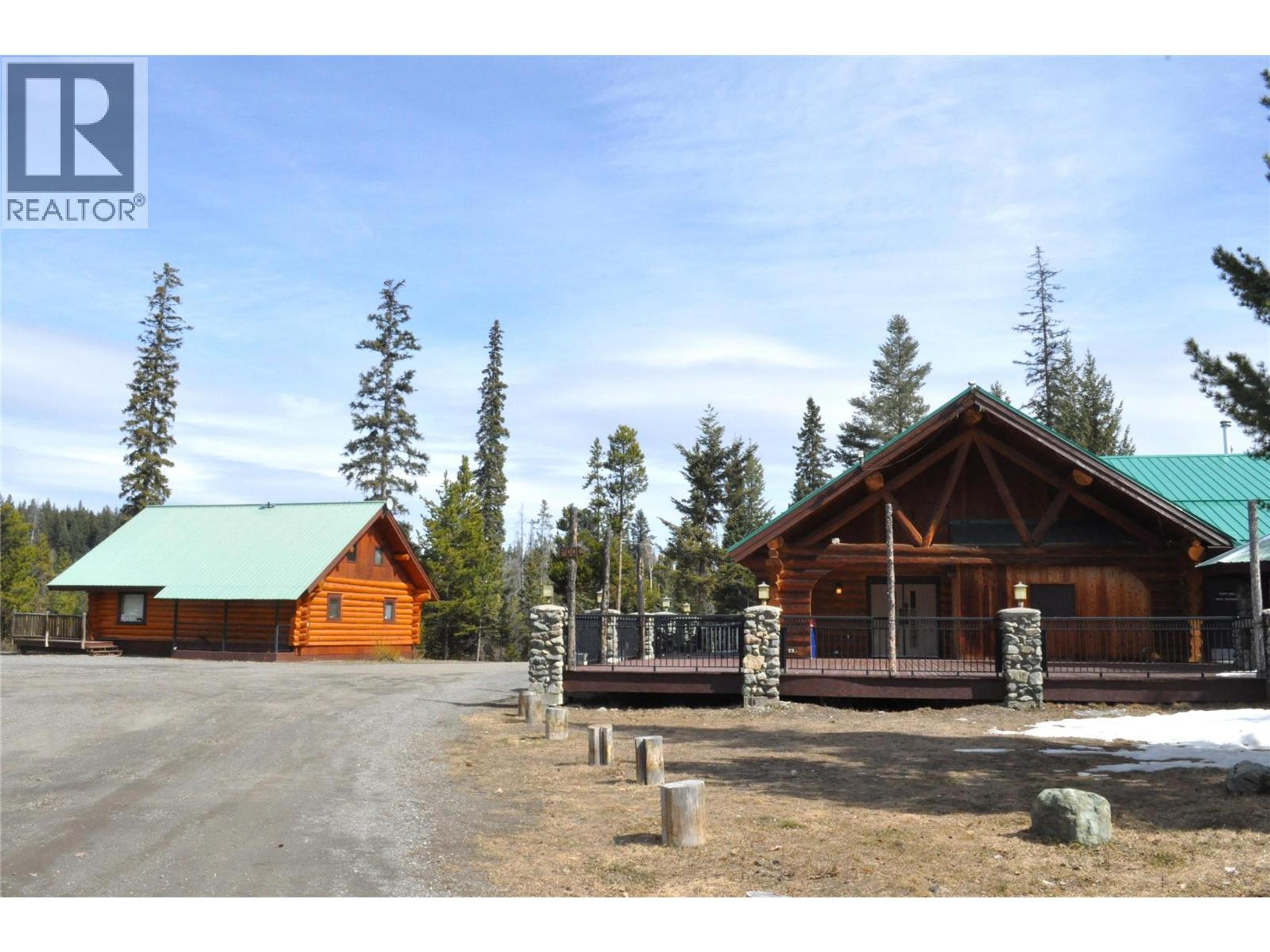 5485 Lac Le Jeune Road, Kamloops - Exteriors - Full Complex View - Photo 6