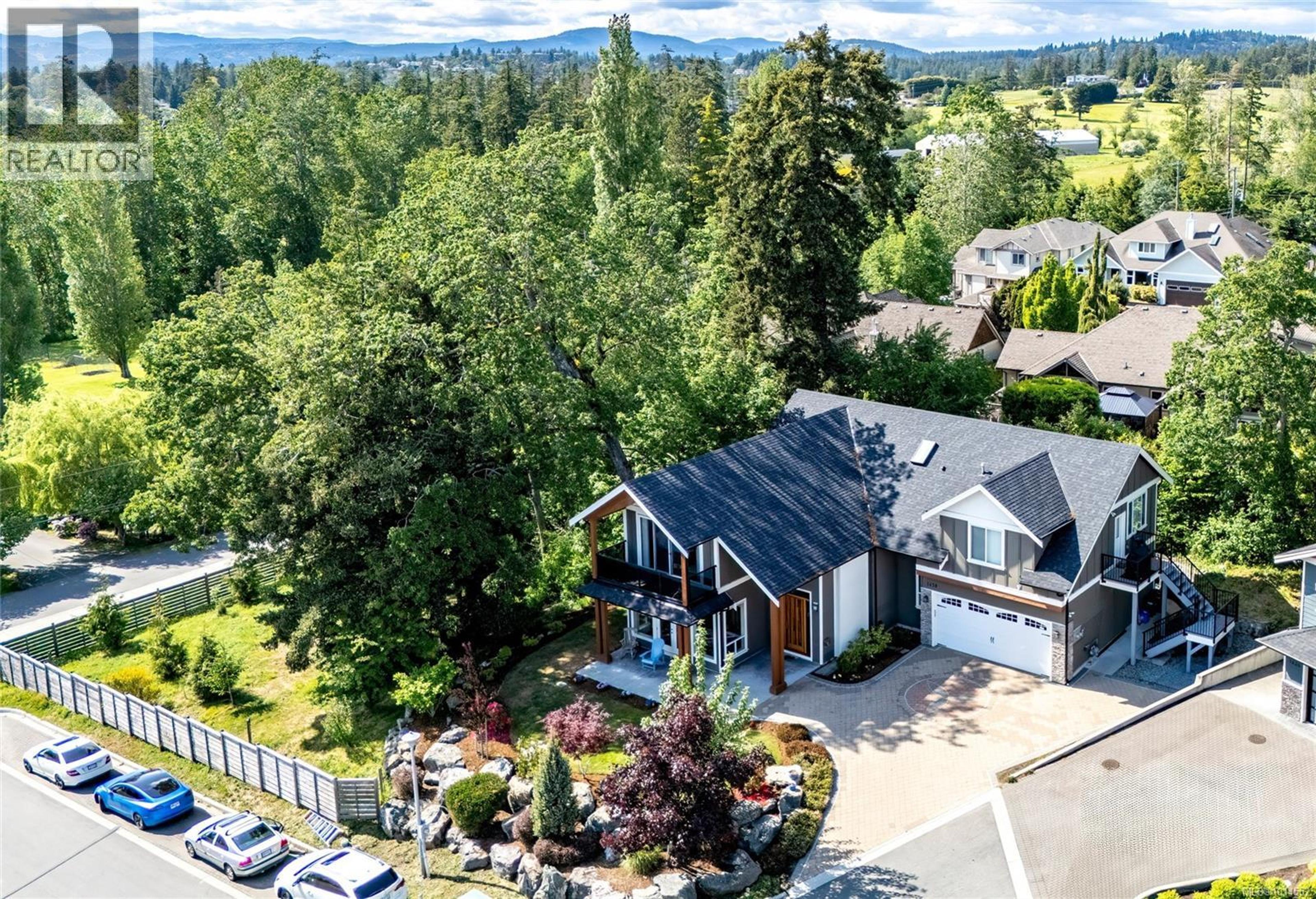 1430 Payton Pl, Saanich - Exteriors - Drone/Aerial View - Photo 6
