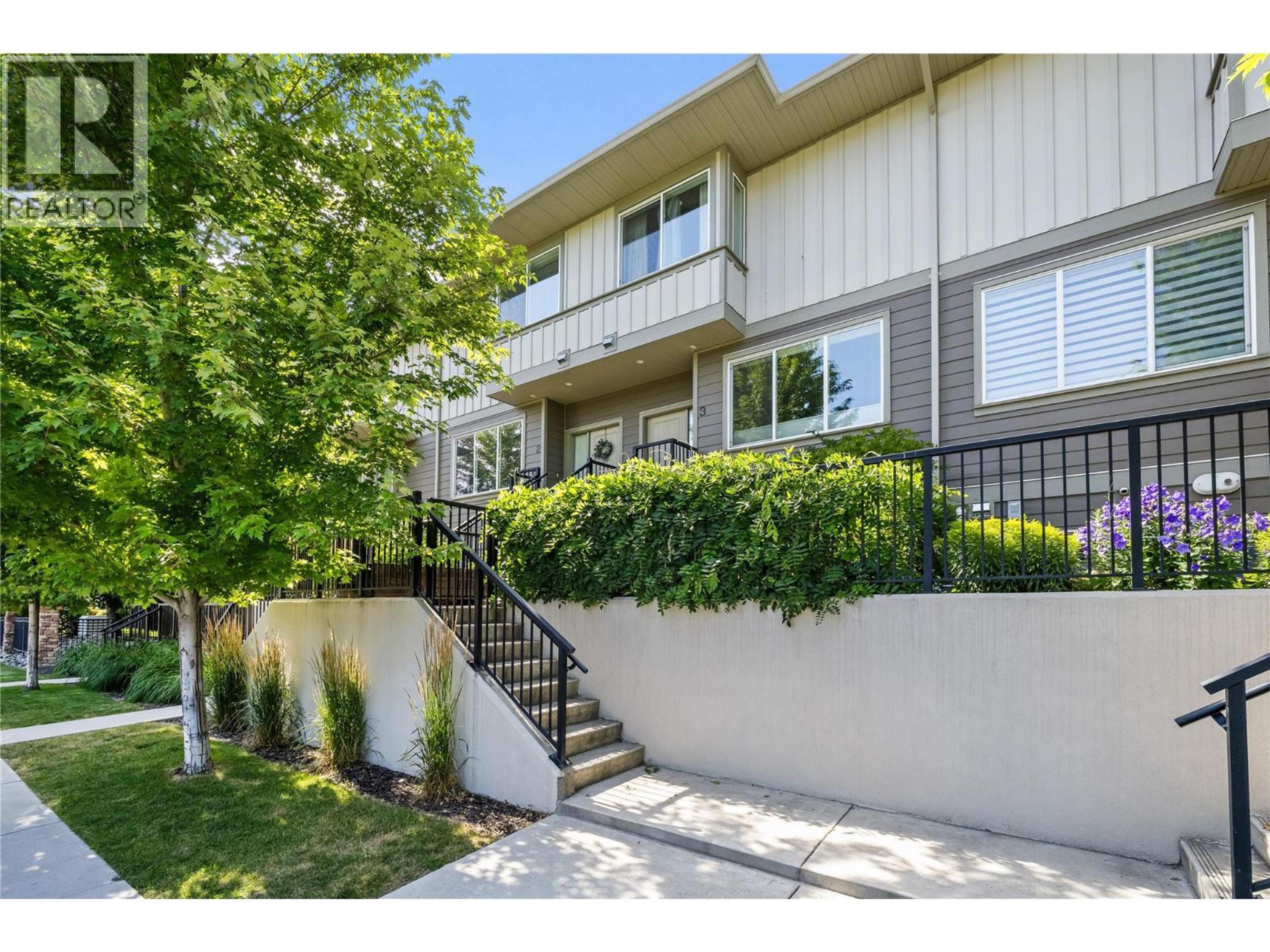 300 DRYSDALE Boulevard, Kelowna - Exteriors - Full Complex View - Photo 1