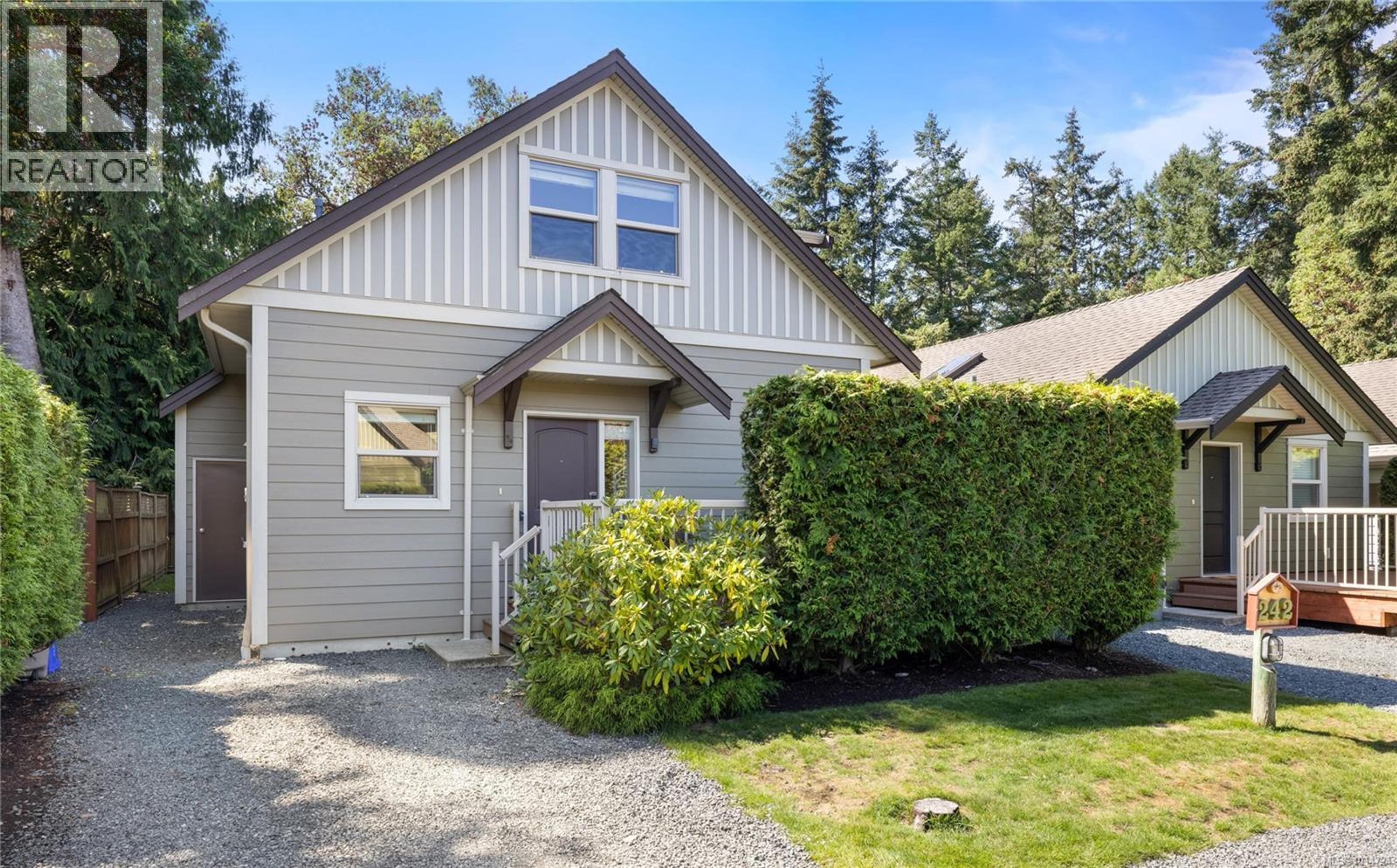 1130 Resort Dr, Parksville - Exteriors - Full Complex View - Photo 4