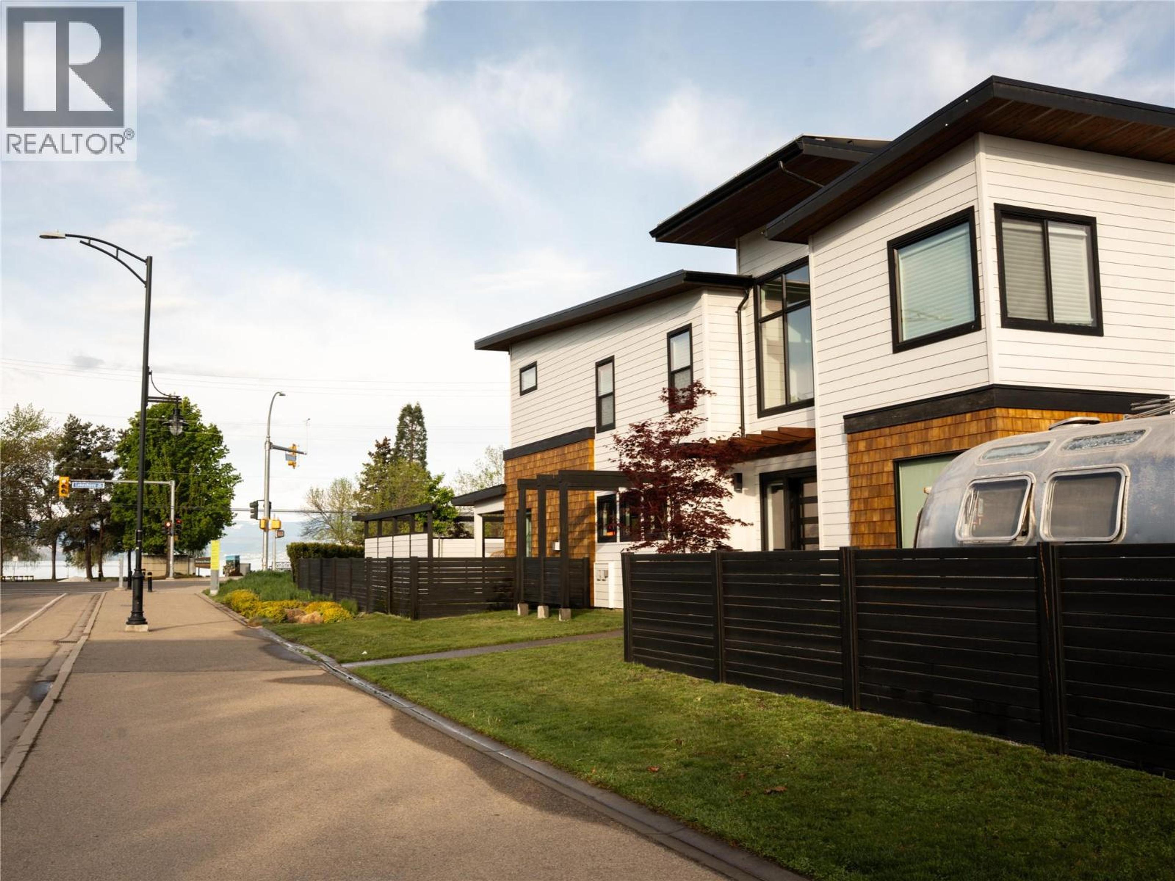 610 Barrera Road, Kelowna - Exteriors - Photo 4