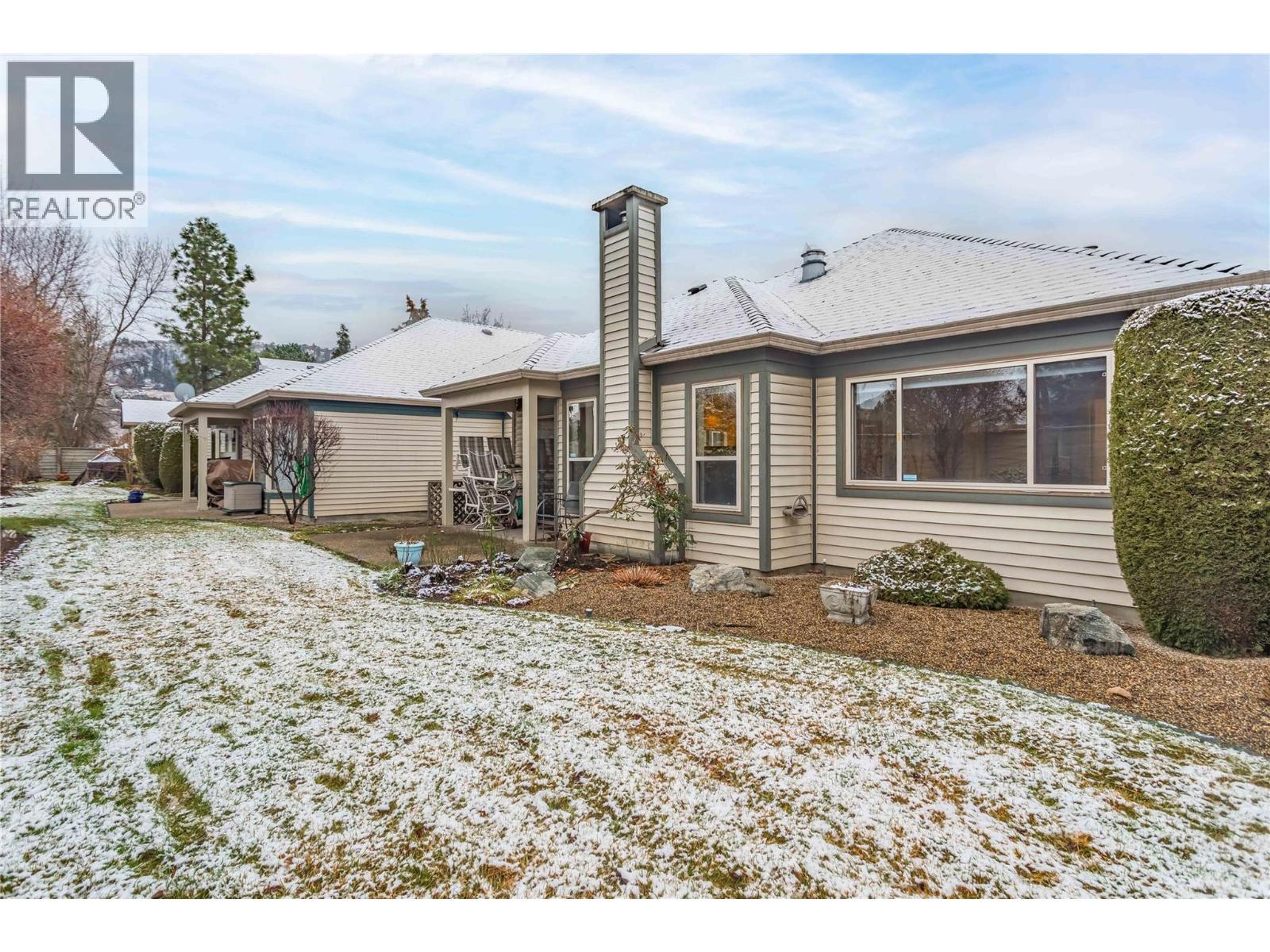 550 Yates Road, Kelowna - Exteriors - Photo 4