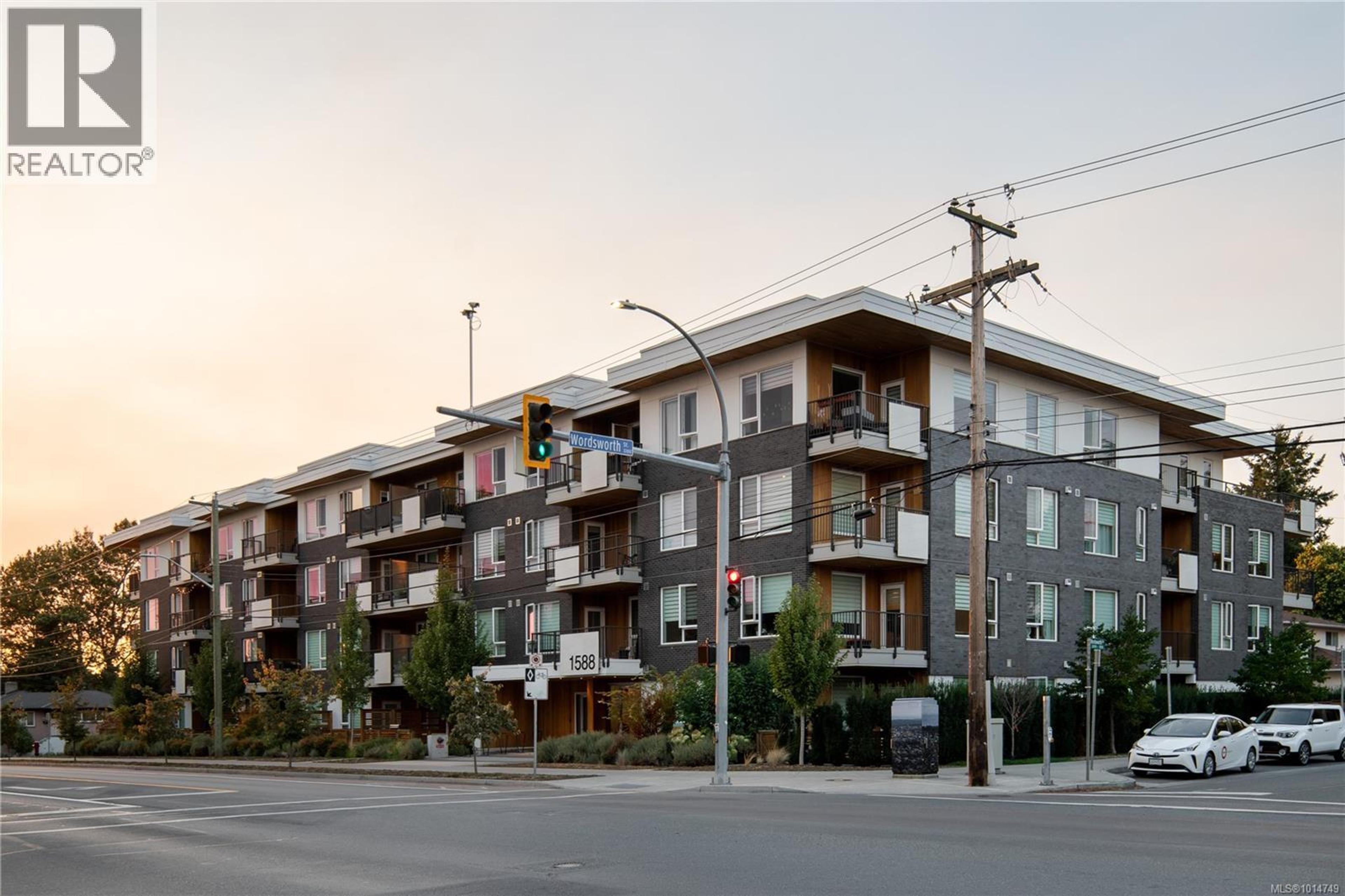 1588 North Dairy Rd, Saanich - Exteriors - Full Complex View - Photo 3