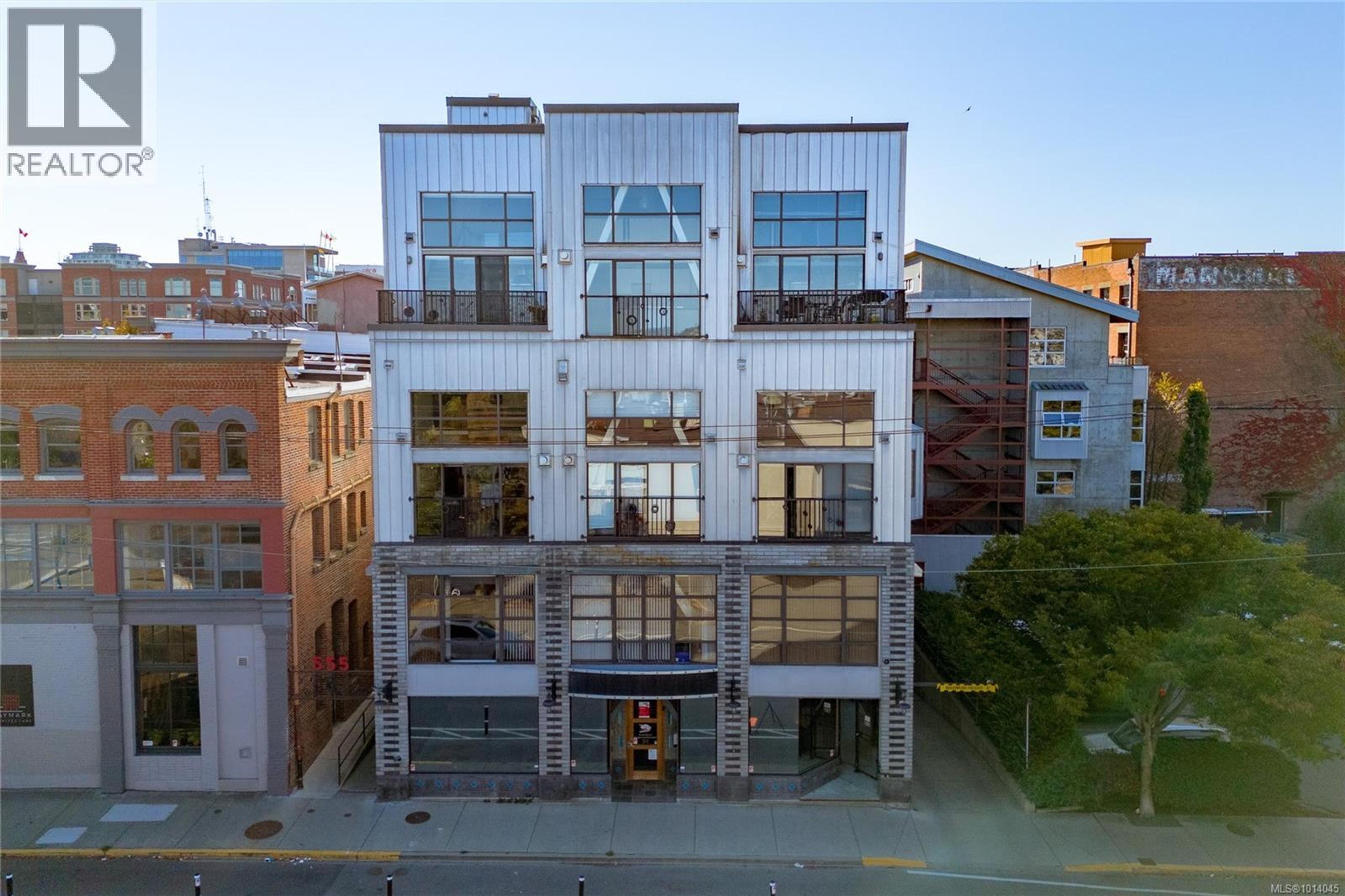 555 Chatham St, Victoria - Exteriors - Photo 1