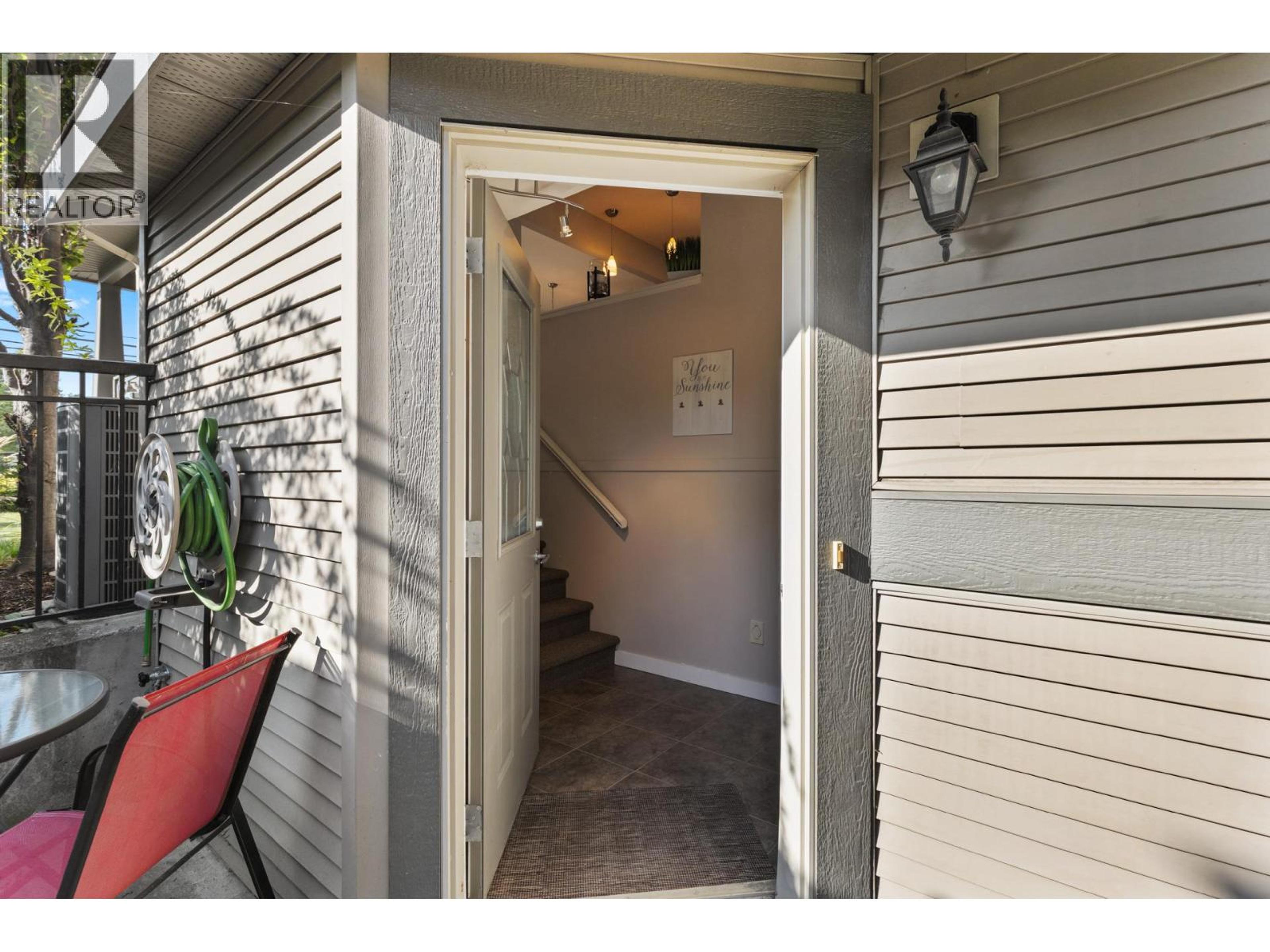 440 Hartman Road, Kelowna - Exteriors - Photo 2