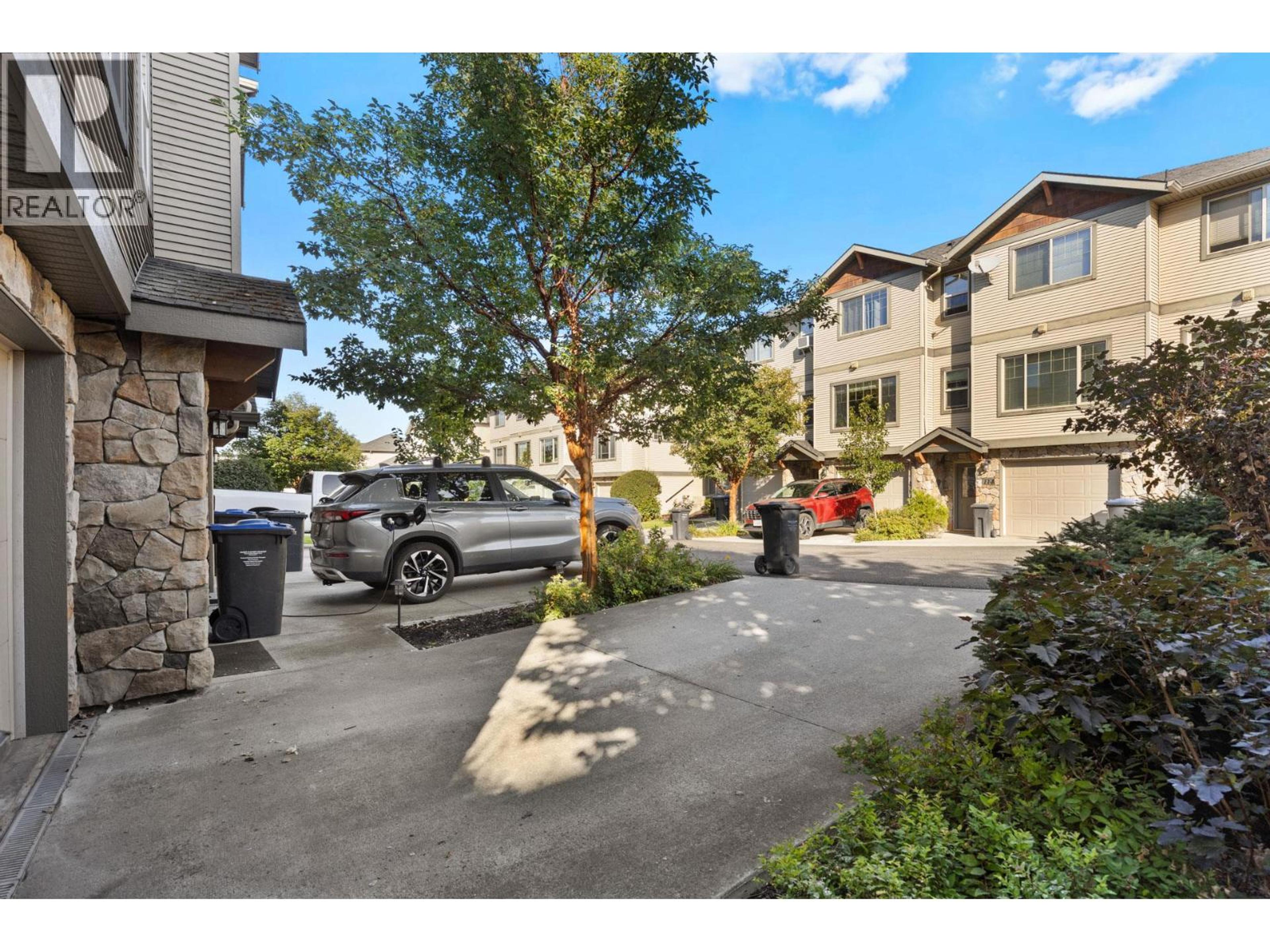 440 Hartman Road, Kelowna - Exteriors - Full Complex View - Photo 3