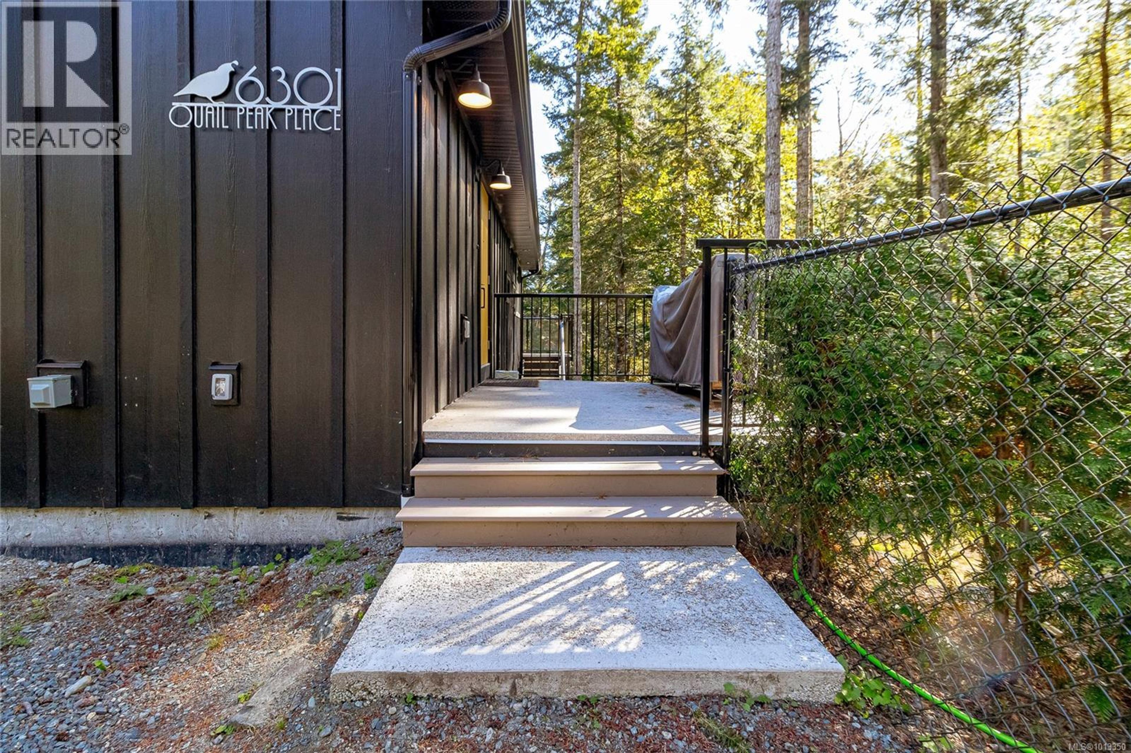 6301 Quail Peak Pl, Sooke - Exteriors - Photo 2
