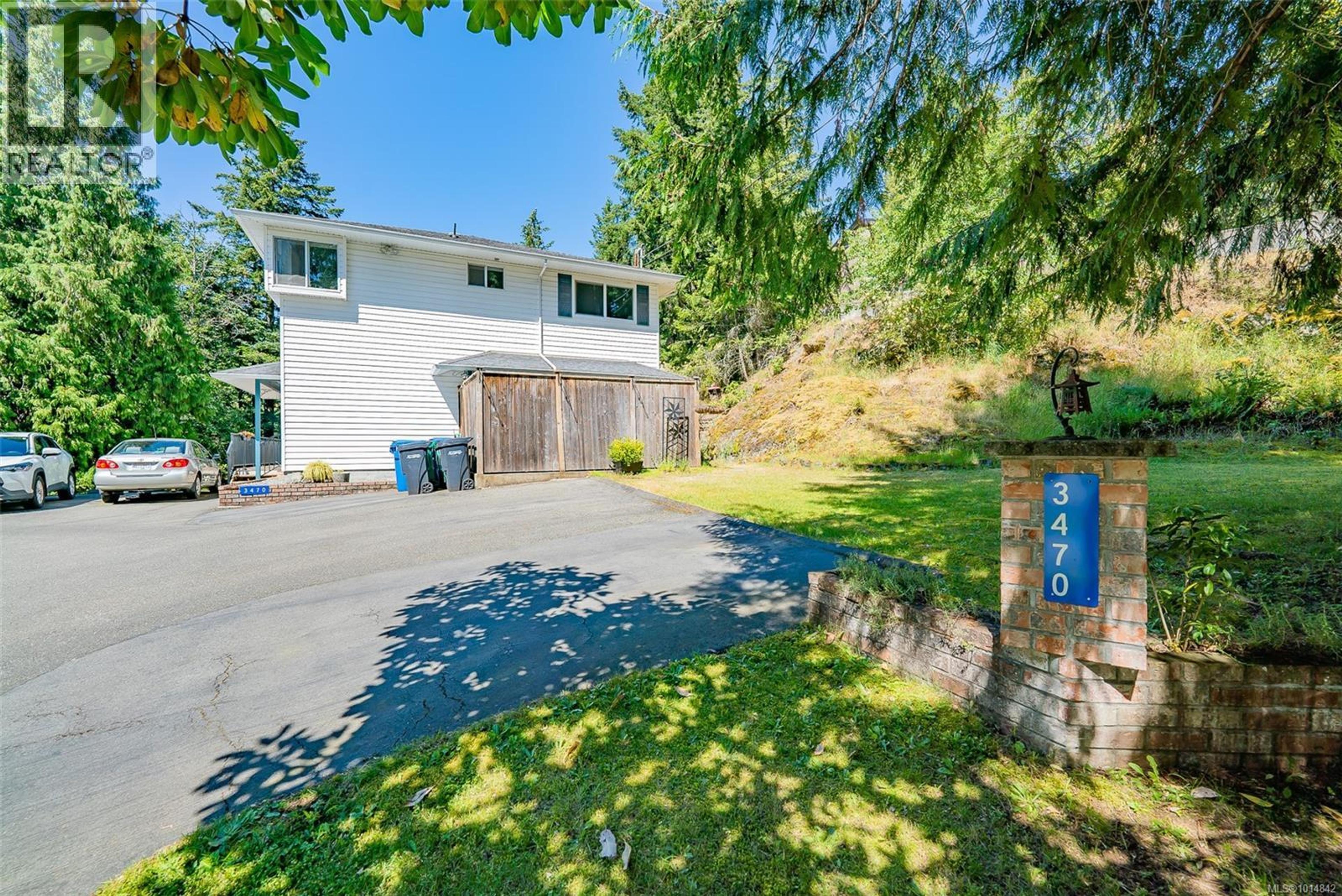 3470 Hillside Ave, Nanaimo - Exteriors - Photo 3