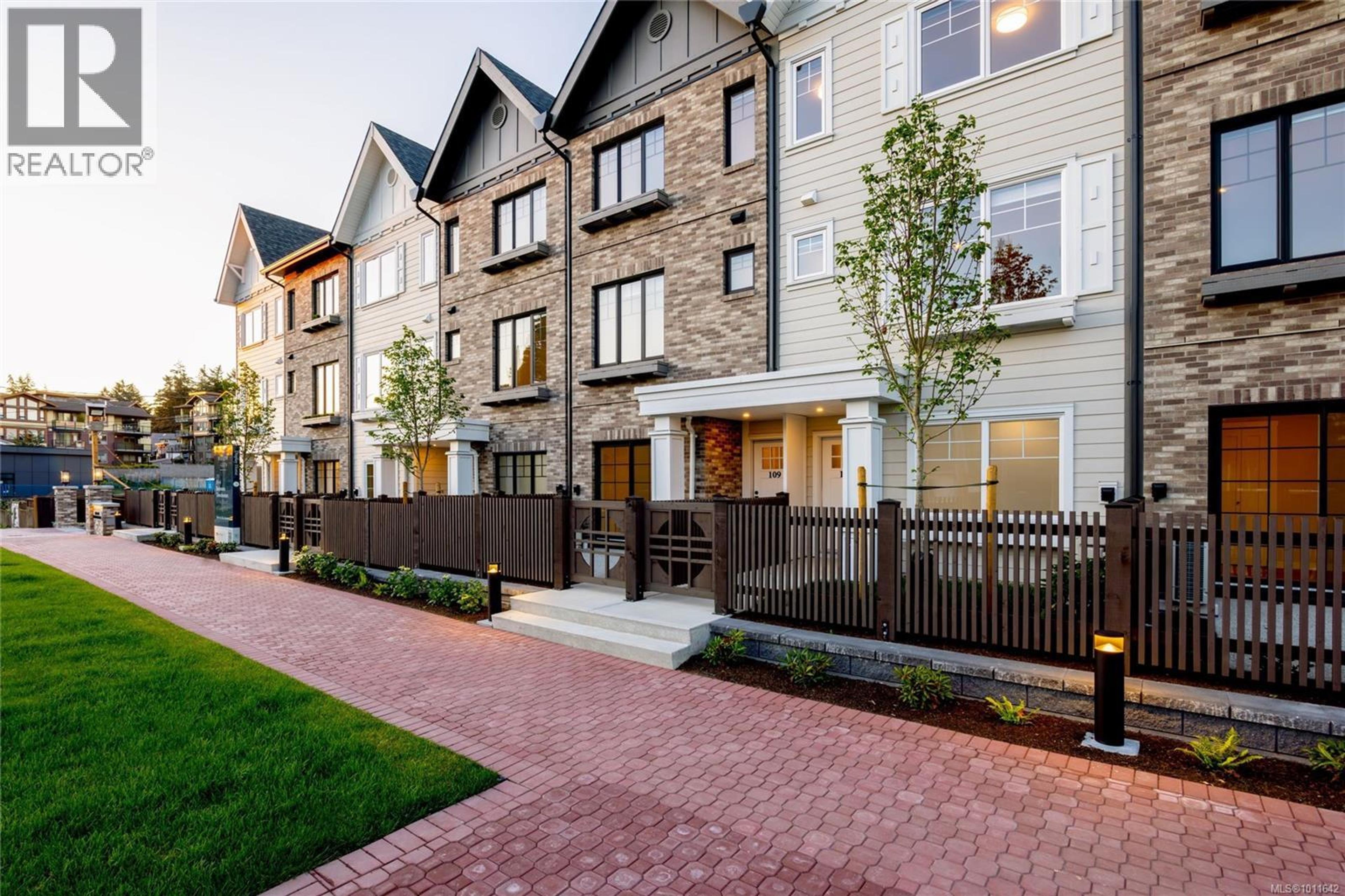 3210 Glendale Pl, Langford - Exteriors - Full Complex View - Photo 3