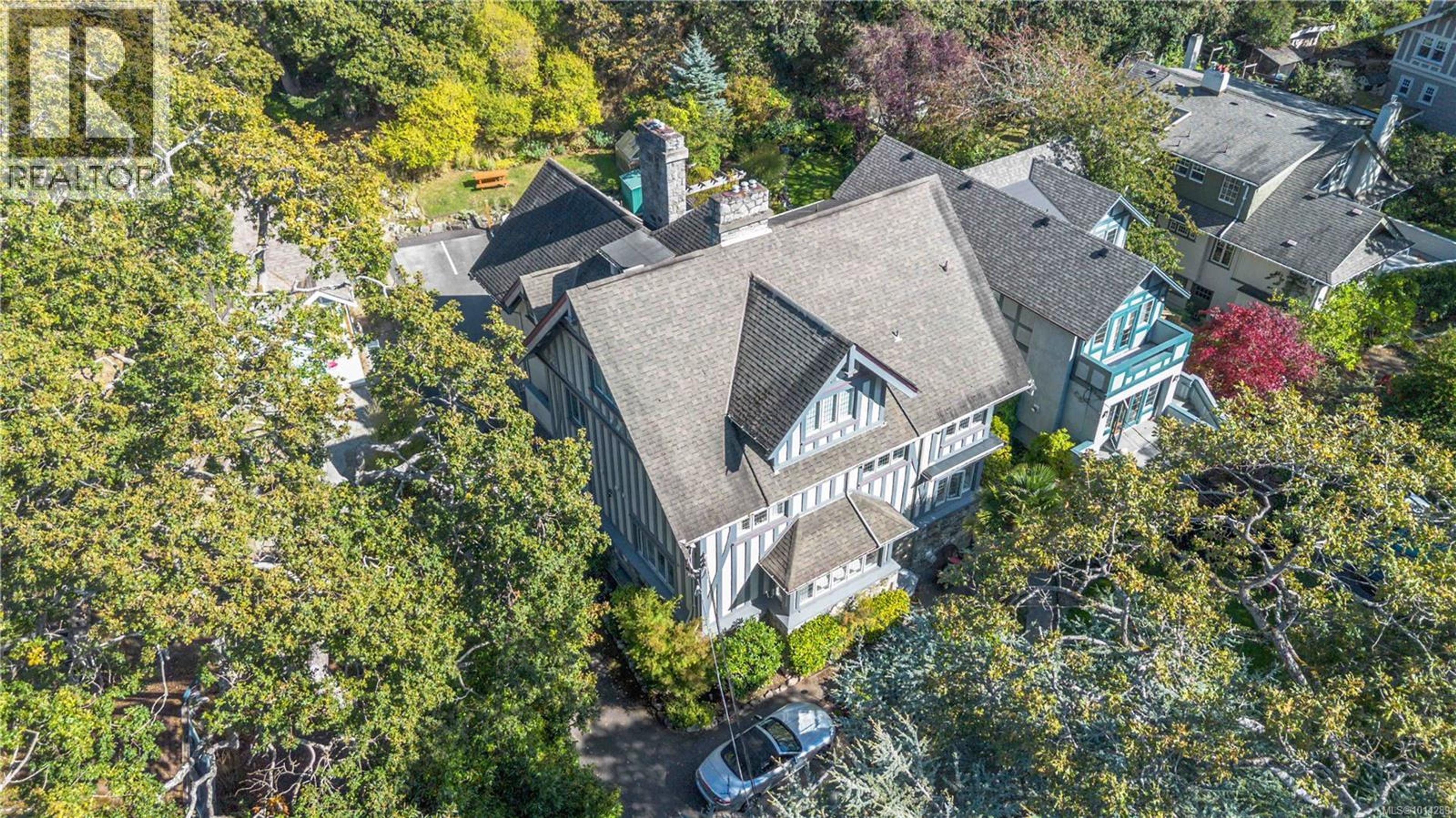 349 Foul Bay Rd, Victoria - Exteriors - Drone/Aerial View - Photo 2