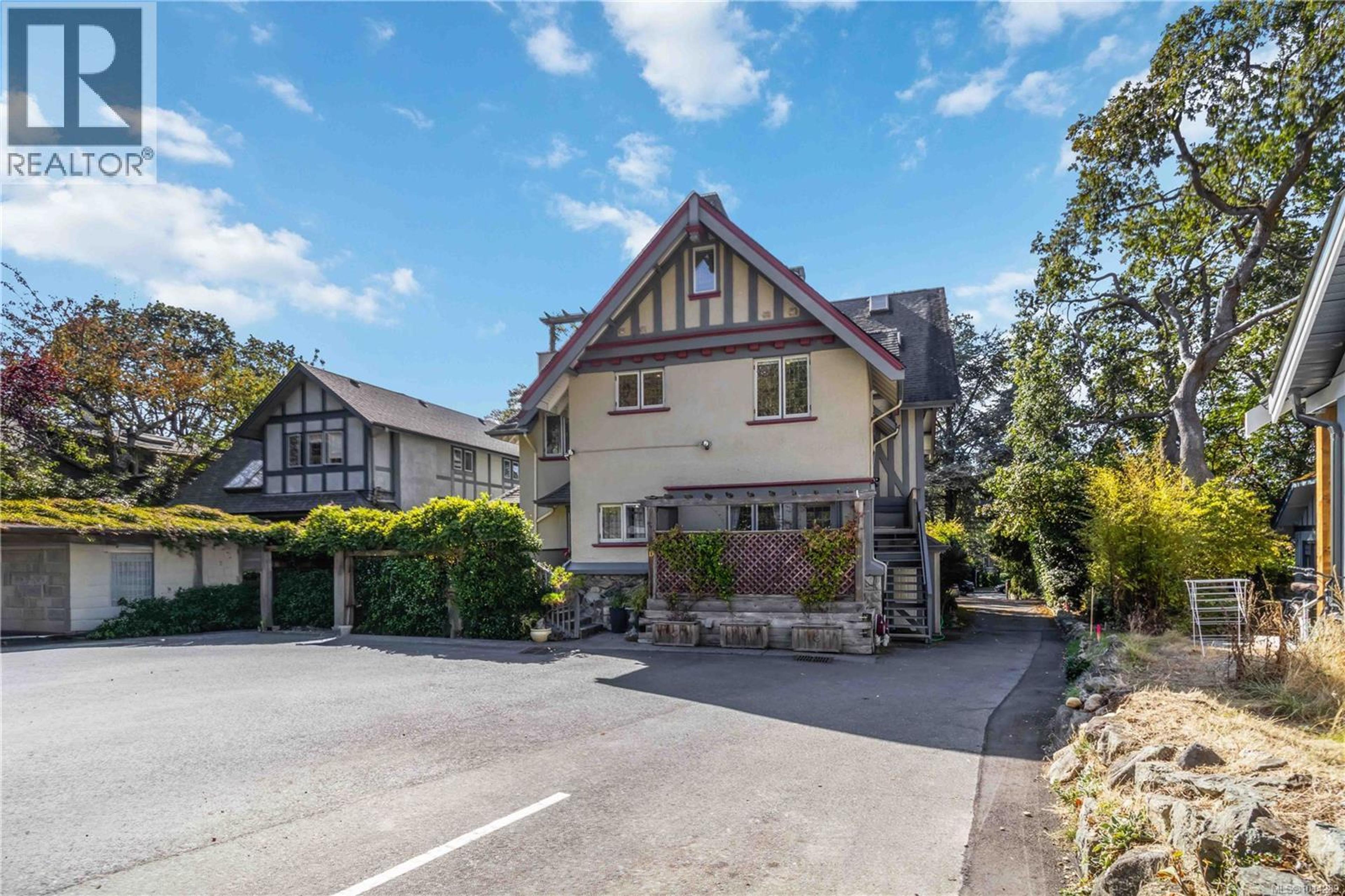 349 Foul Bay Rd, Victoria - Exteriors - Photo 6