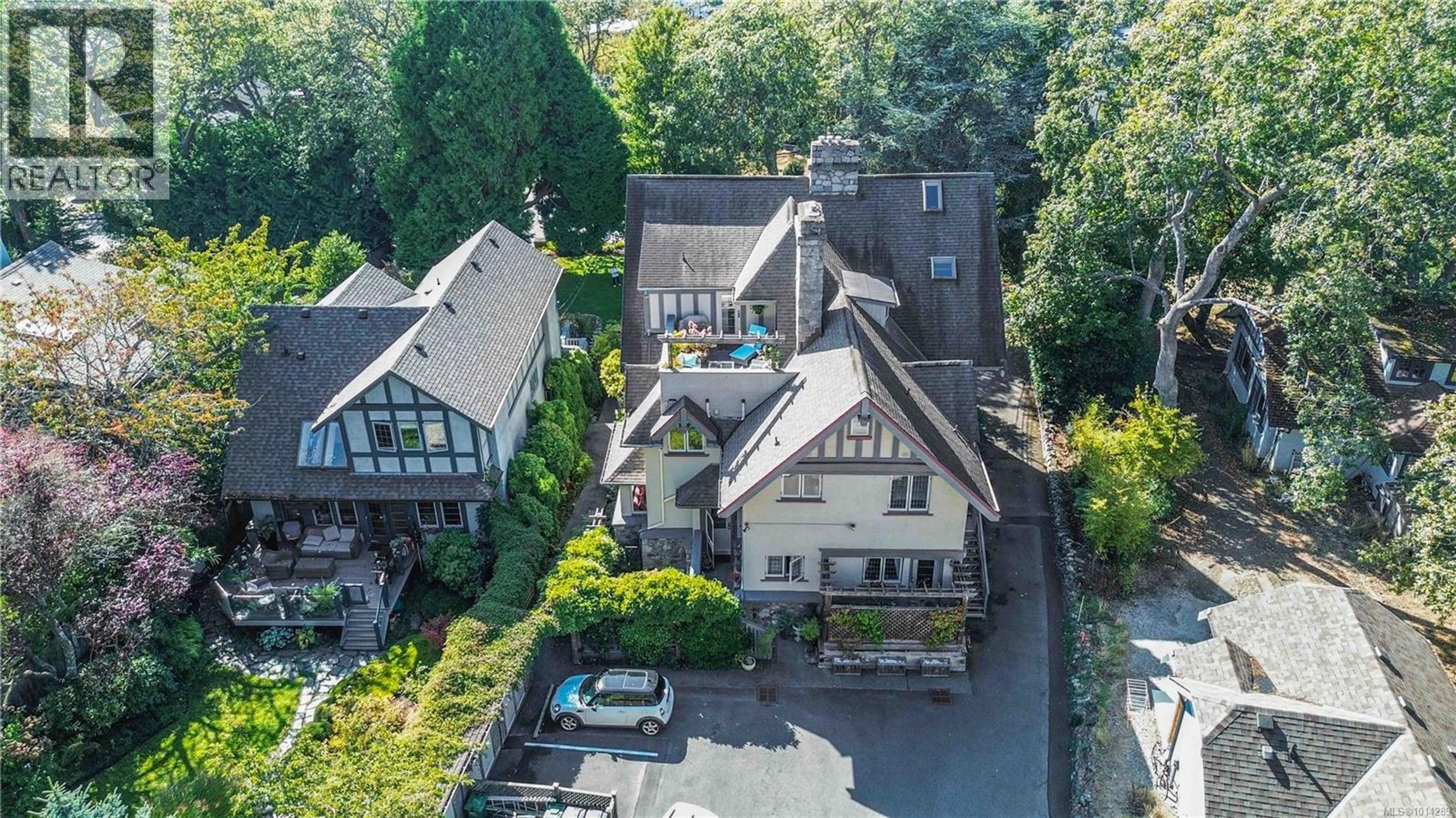 349 Foul Bay Rd, Victoria - Exteriors - Full Complex View, Drone/Aerial View - Photo 9