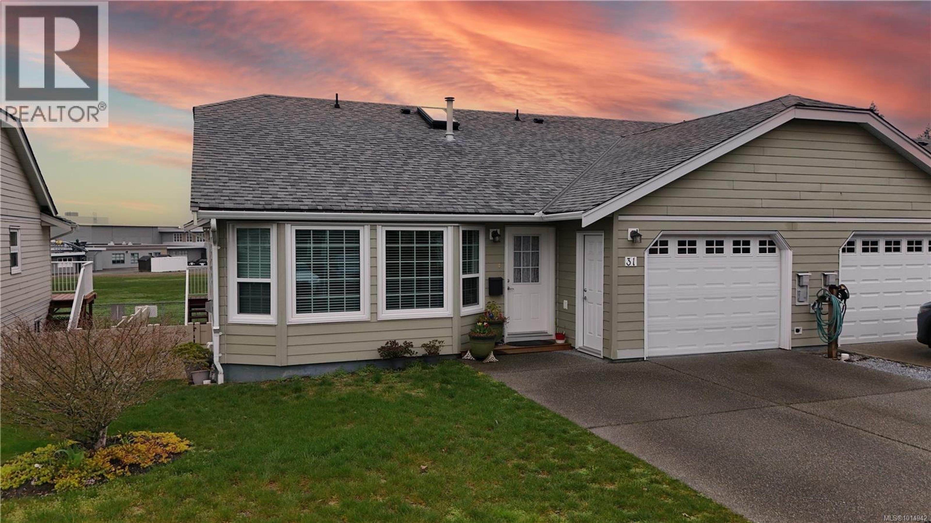 815 Dunsmuir Cres, Ladysmith - Exteriors - Photo 2