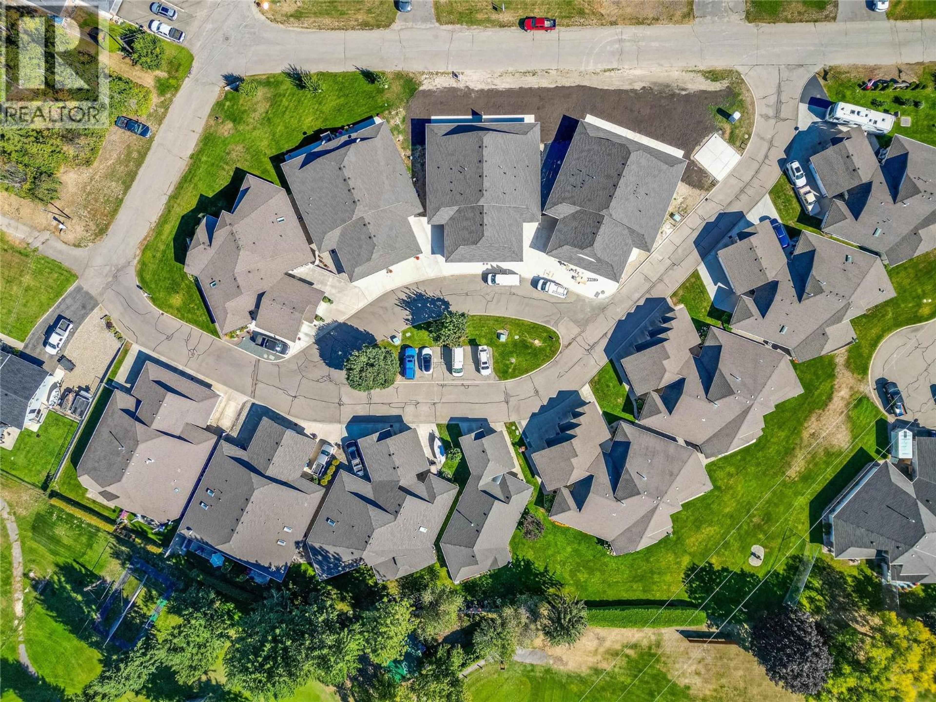 312 Arbutus Street, Chase - Exteriors - Full Complex View, Drone/Aerial View - Photo 8