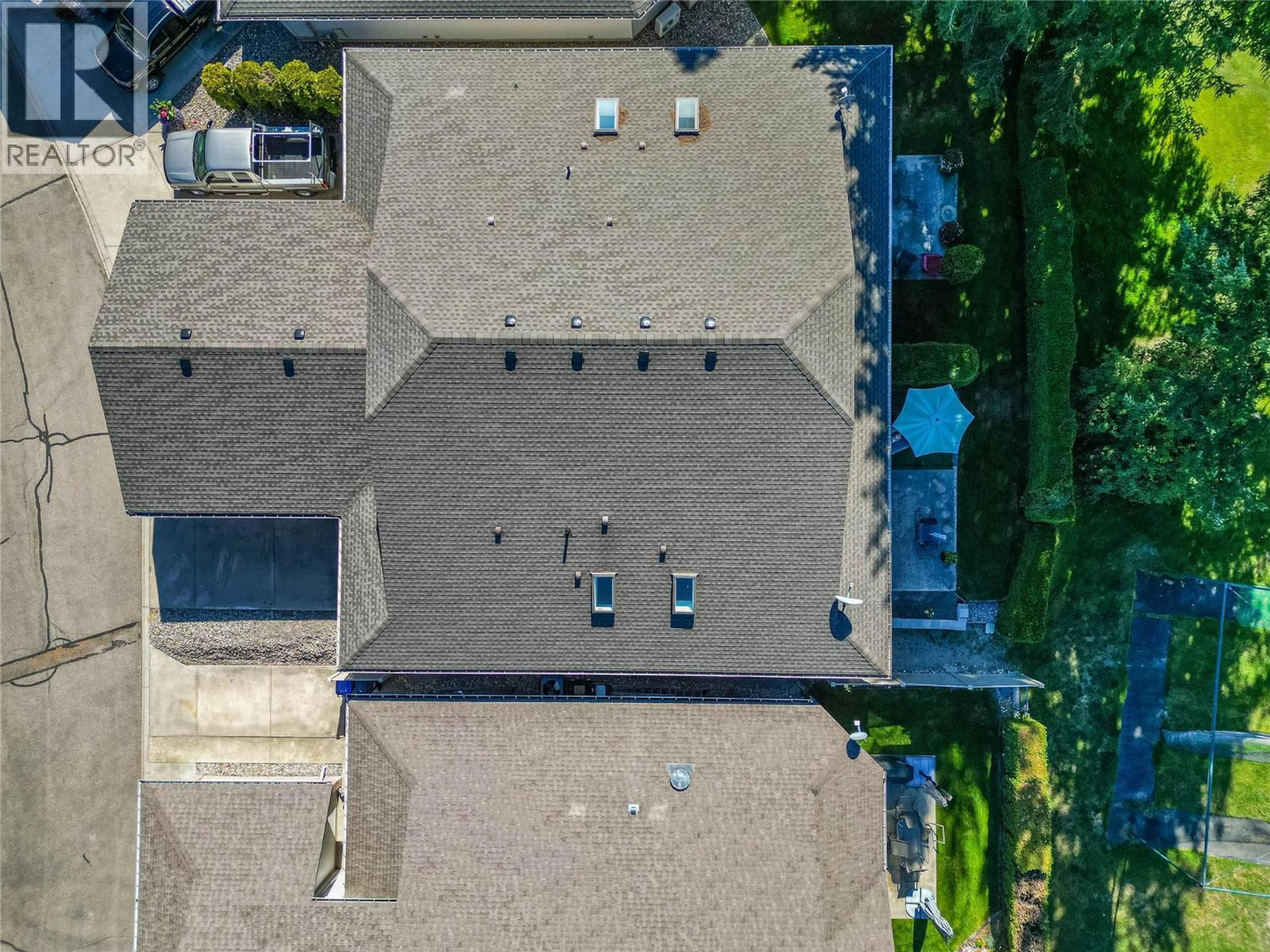 312 Arbutus Street, Chase - Exteriors - Full Complex View, Drone/Aerial View - Photo 9