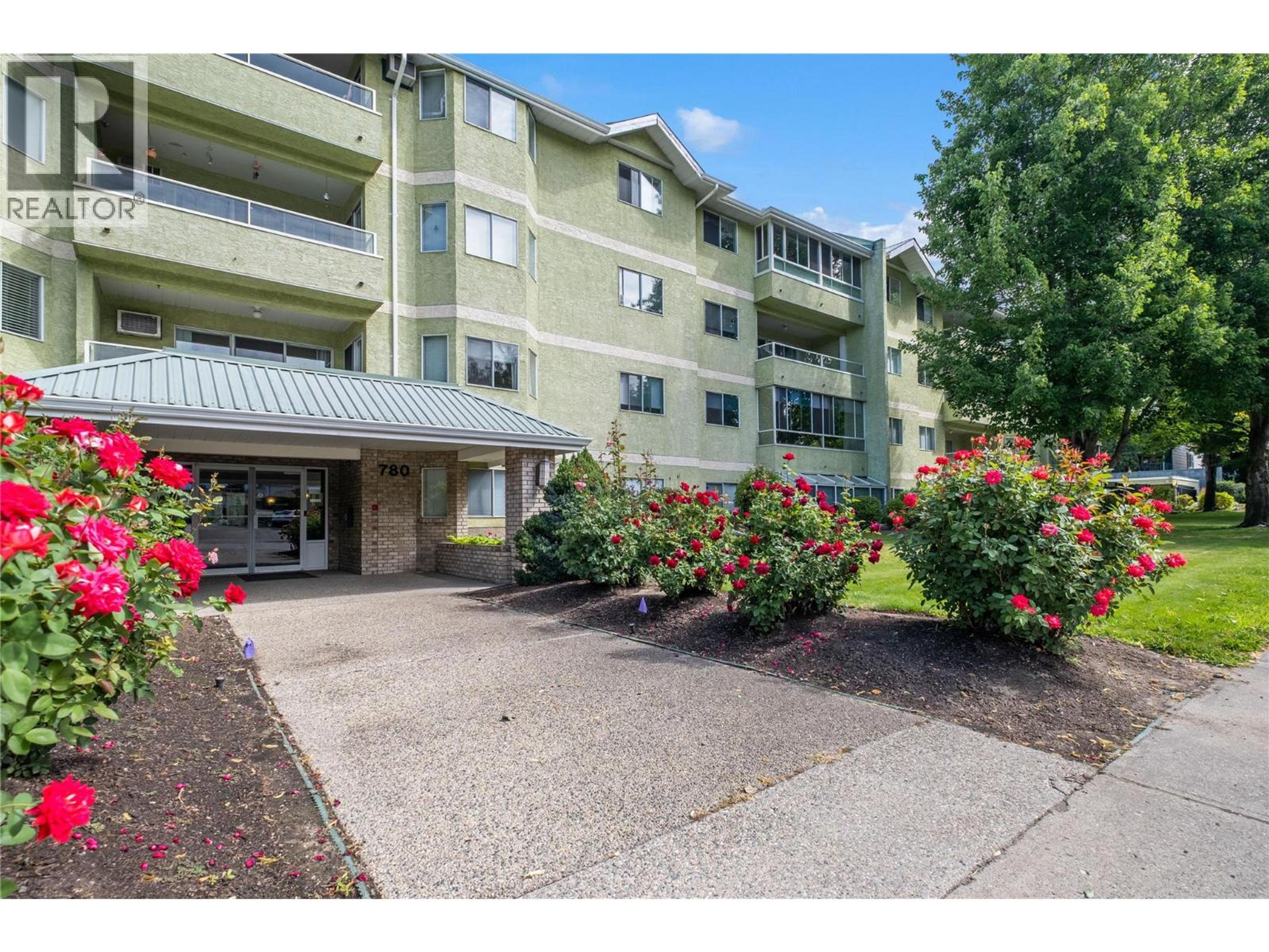 780 Houghton Road, Kelowna - Exteriors - Photo 2