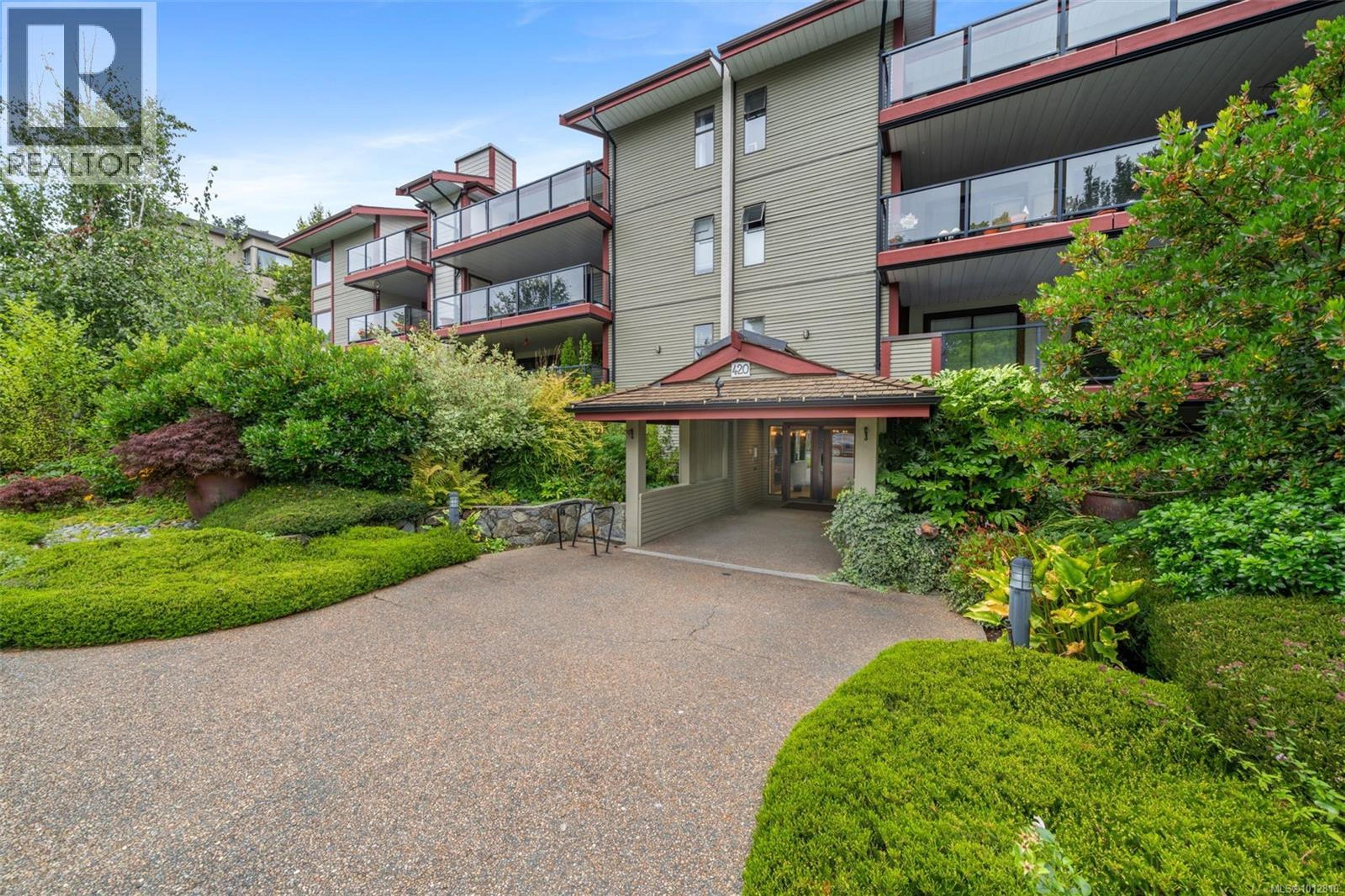 420 Parry St, Victoria - Exteriors - Photo 1