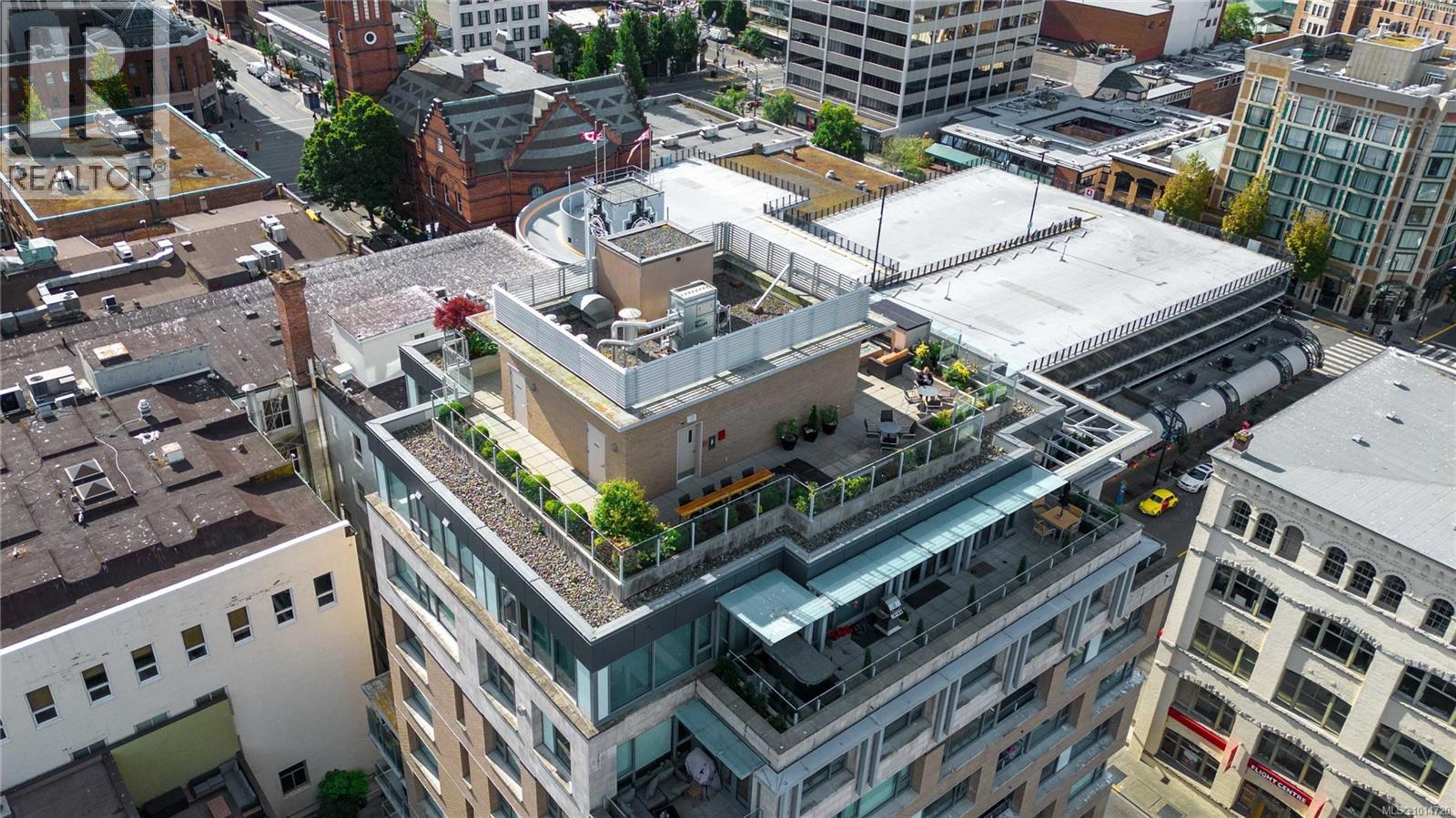 608 Broughton St, Victoria - Exteriors - Drone/Aerial View - Photo 2