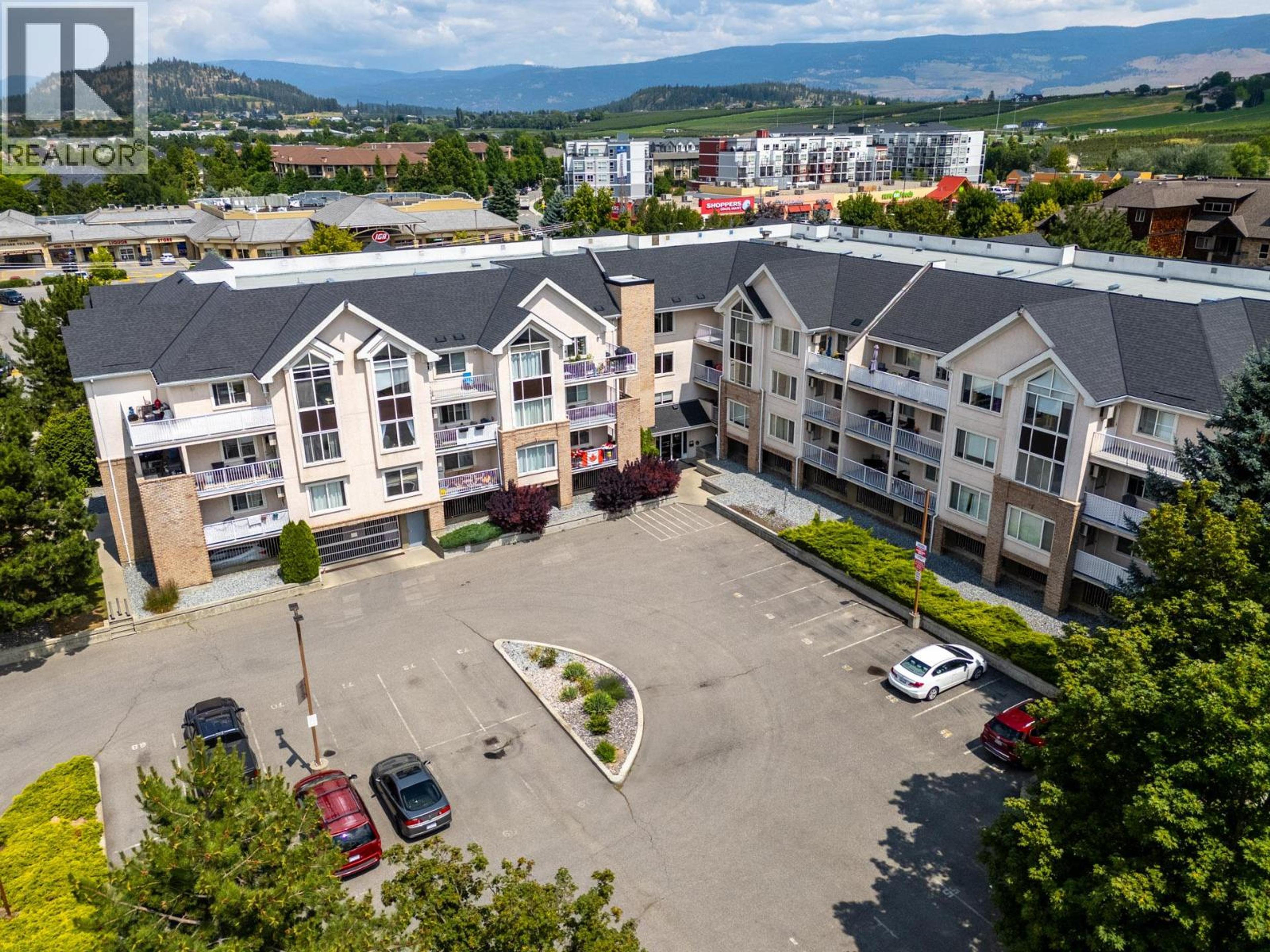 400 Sutton Crescent, Kelowna - Exteriors - Full Complex View, Drone/Aerial View - Photo 5