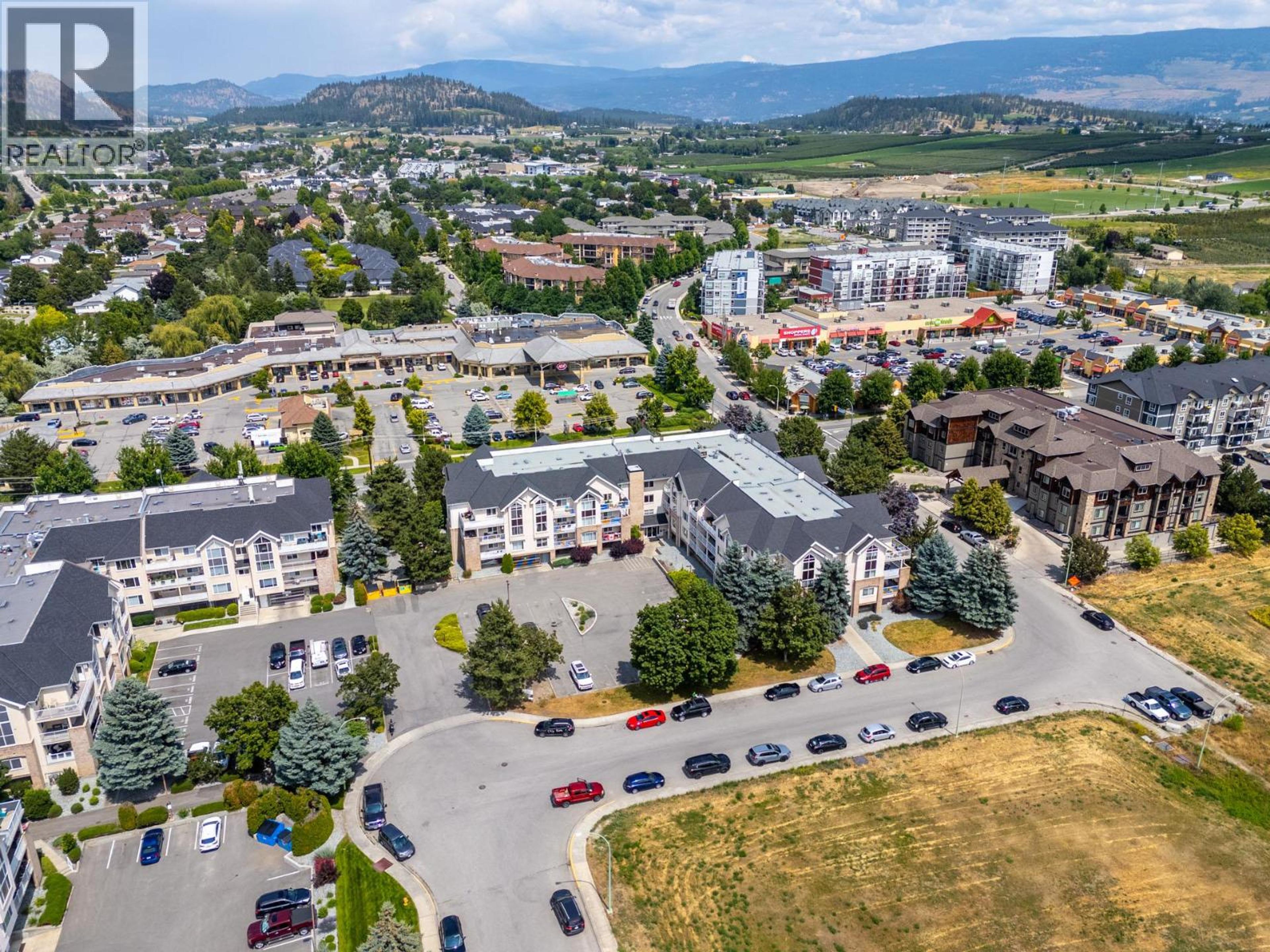 400 Sutton Crescent, Kelowna - Exteriors - Full Complex View, Drone/Aerial View - Photo 6
