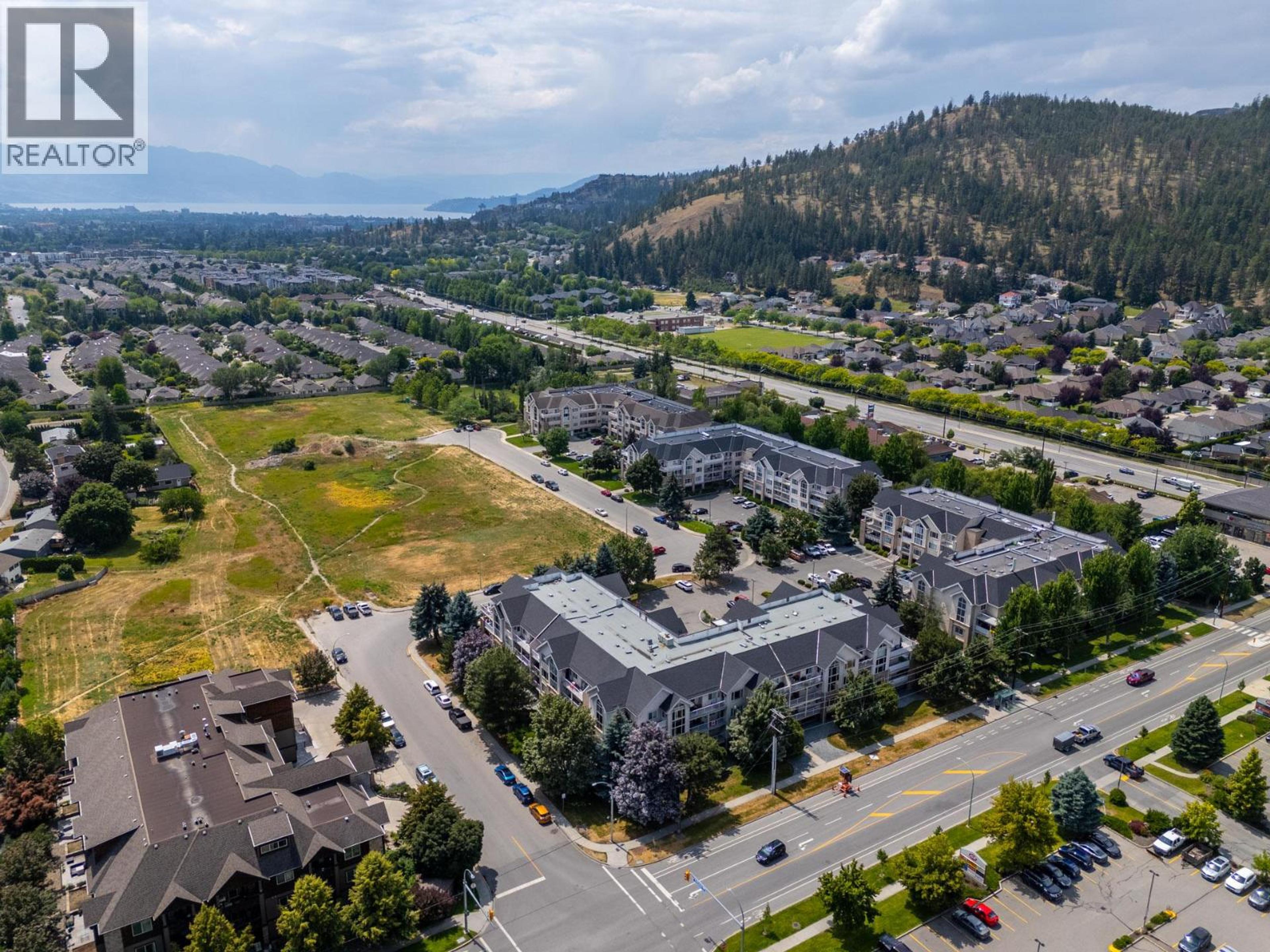 400 Sutton Crescent, Kelowna - Exteriors - Full Complex View, Drone/Aerial View - Photo 9